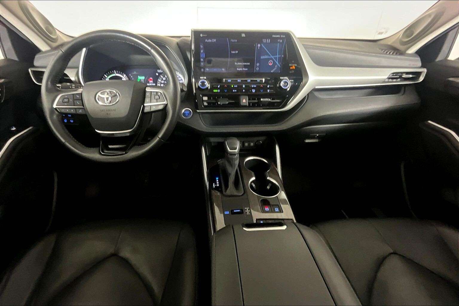 used 2020 Toyota Highlander car, priced at $33,498