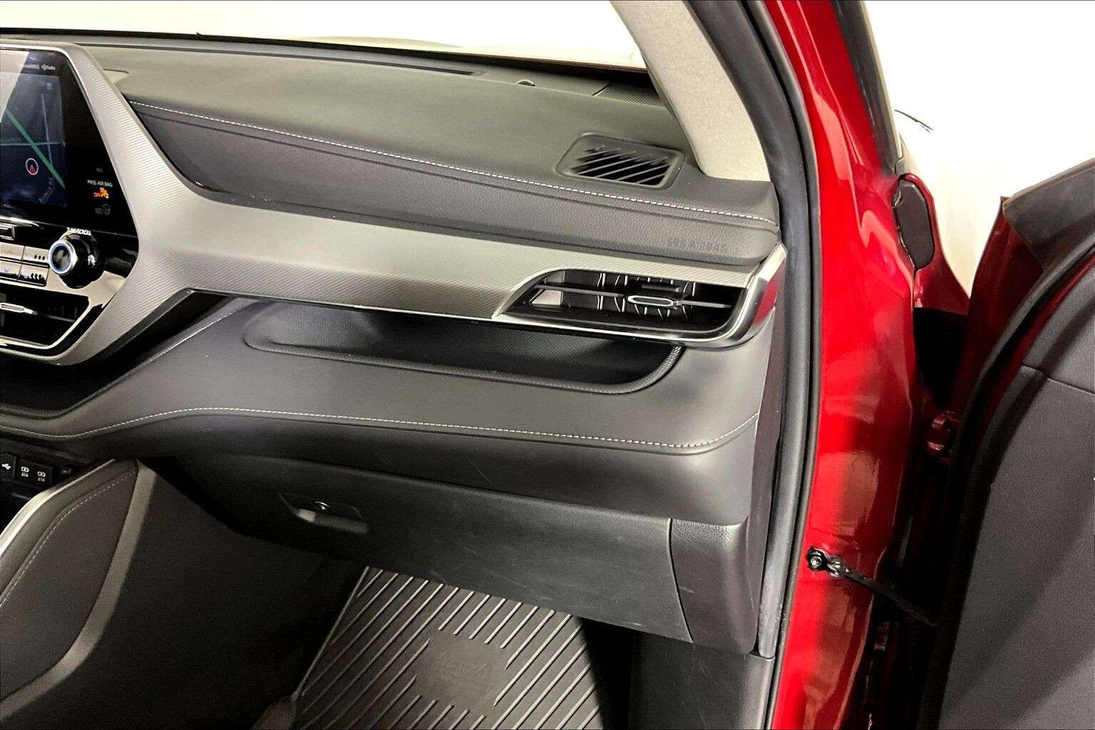 used 2020 Toyota Highlander car, priced at $33,498