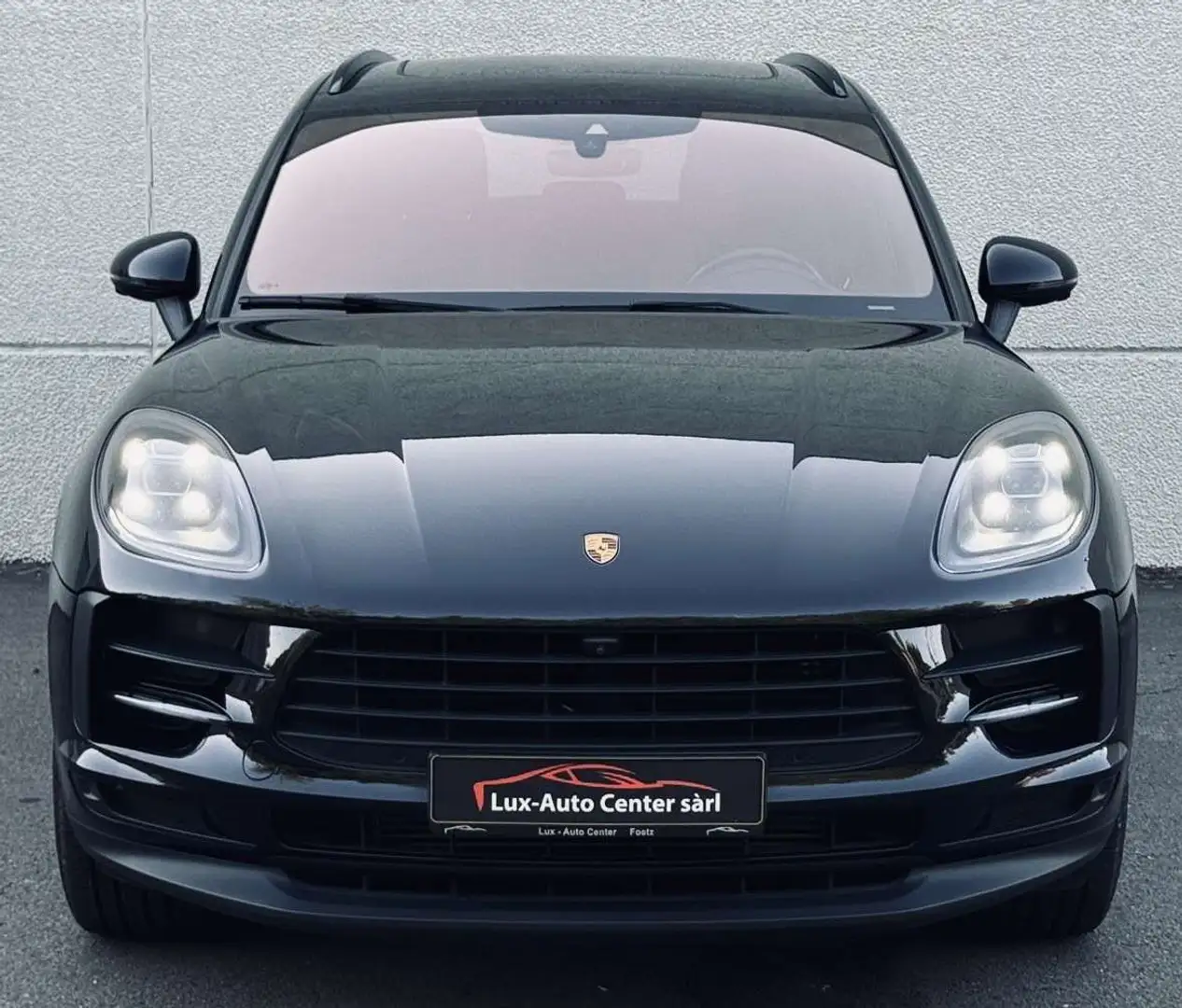 Porsche Macan TVA DEDUCTIBLE // Facelift // 2.0 Turbo PDK Noir - 1