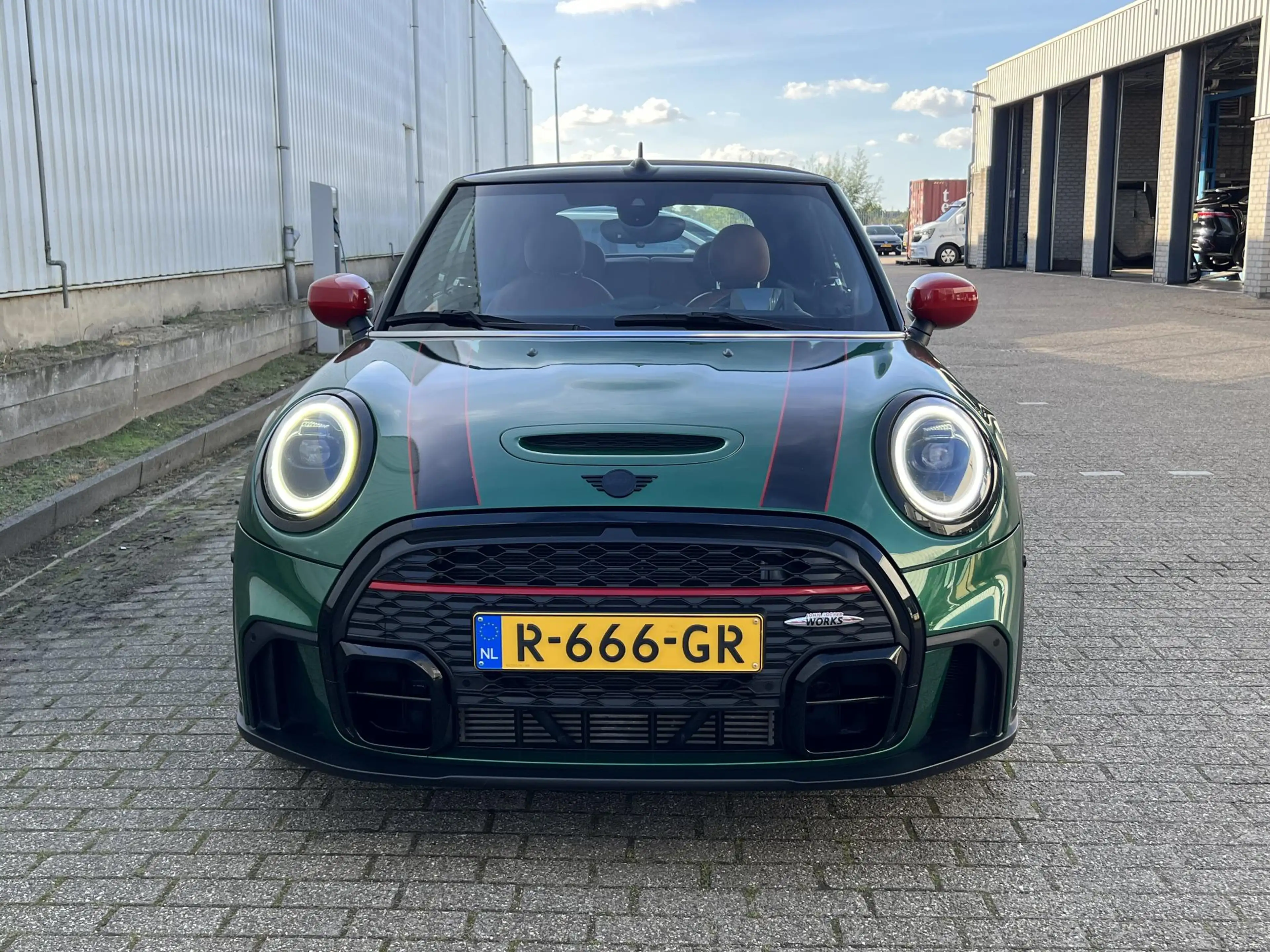 MINI John Cooper Works Cabrio 2.0 Essential 231 PK / Head-up / Leder / Harmann K — photo 14