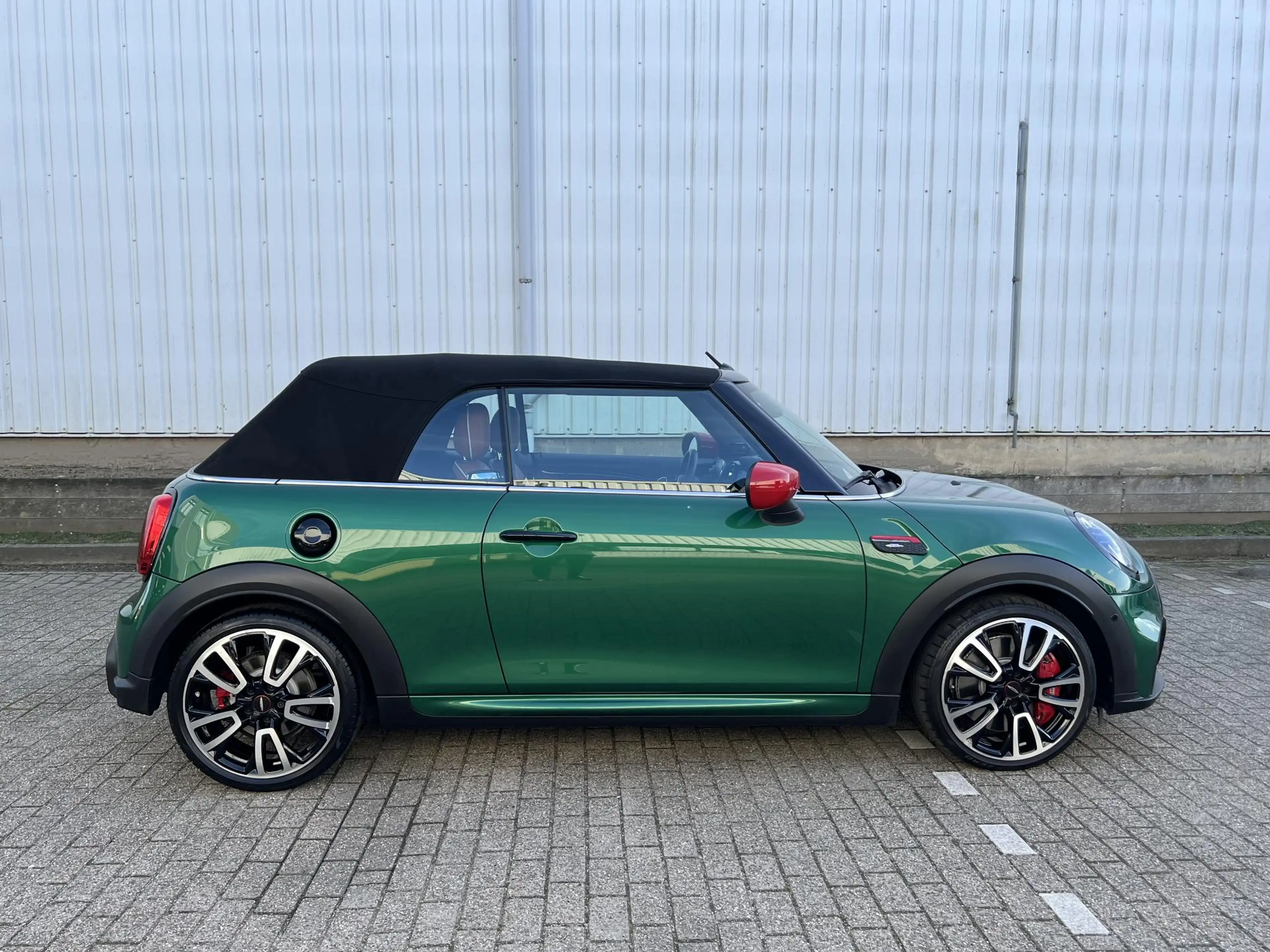MINI John Cooper Works Cabrio 2.0 Essential 231 PK / Head-up / Leder / Harmann K — photo 11