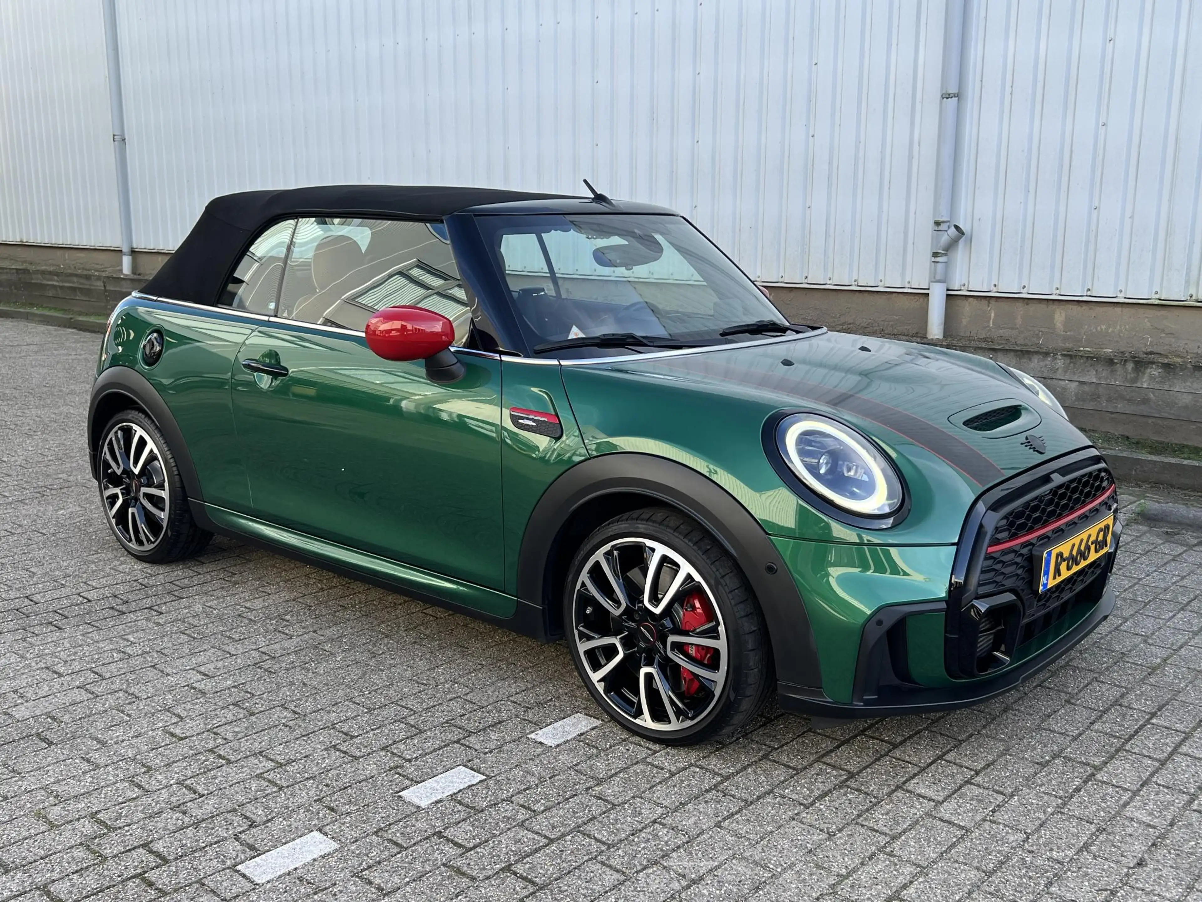 MINI John Cooper Works Cabrio 2.0 Essential 231 PK / Head-up / Leder / Harmann K — photo 13