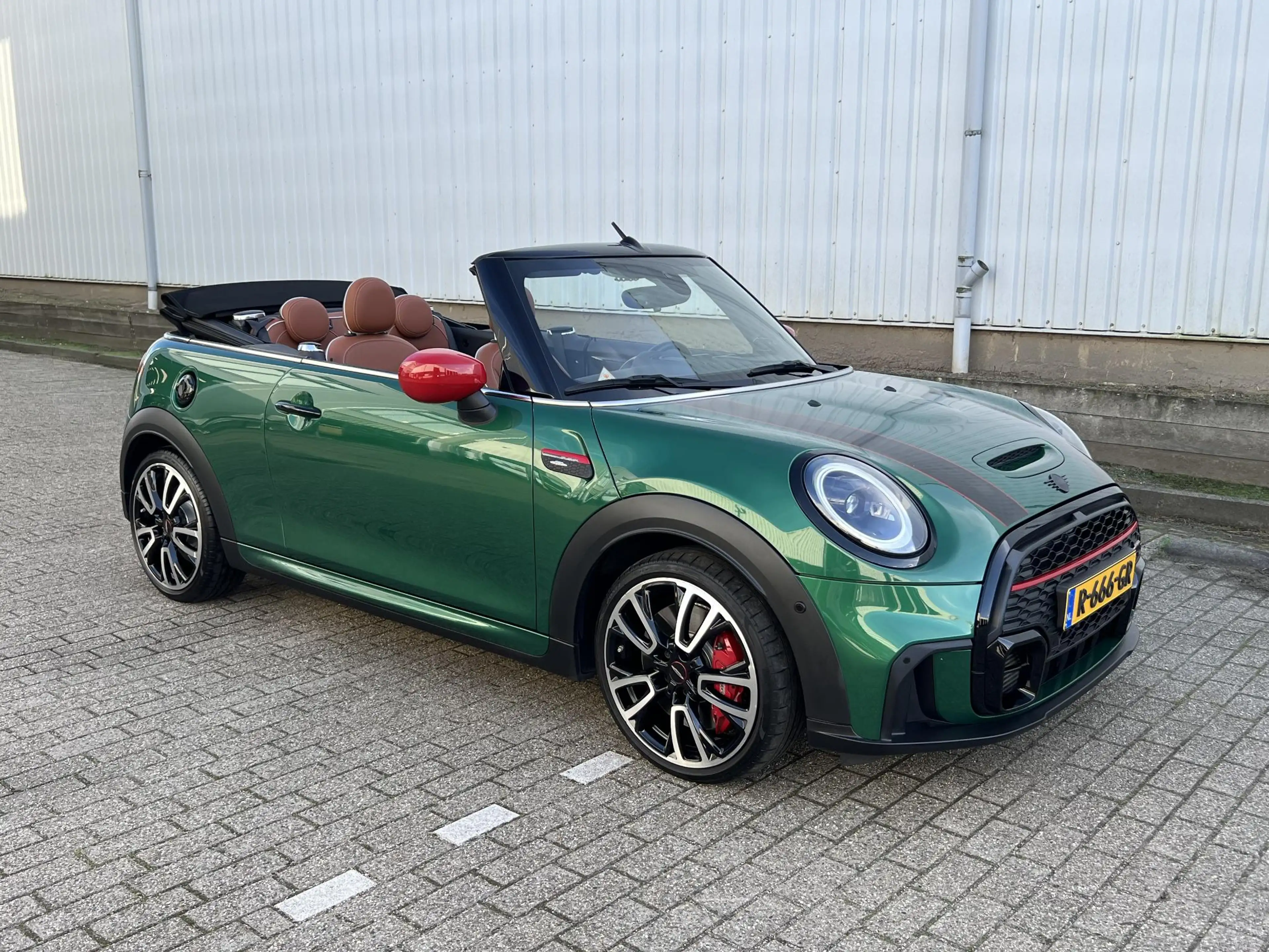 MINI John Cooper Works Cabrio 2.0 Essential 231 PK / Head-up / Leder / Harmann K — photo 12