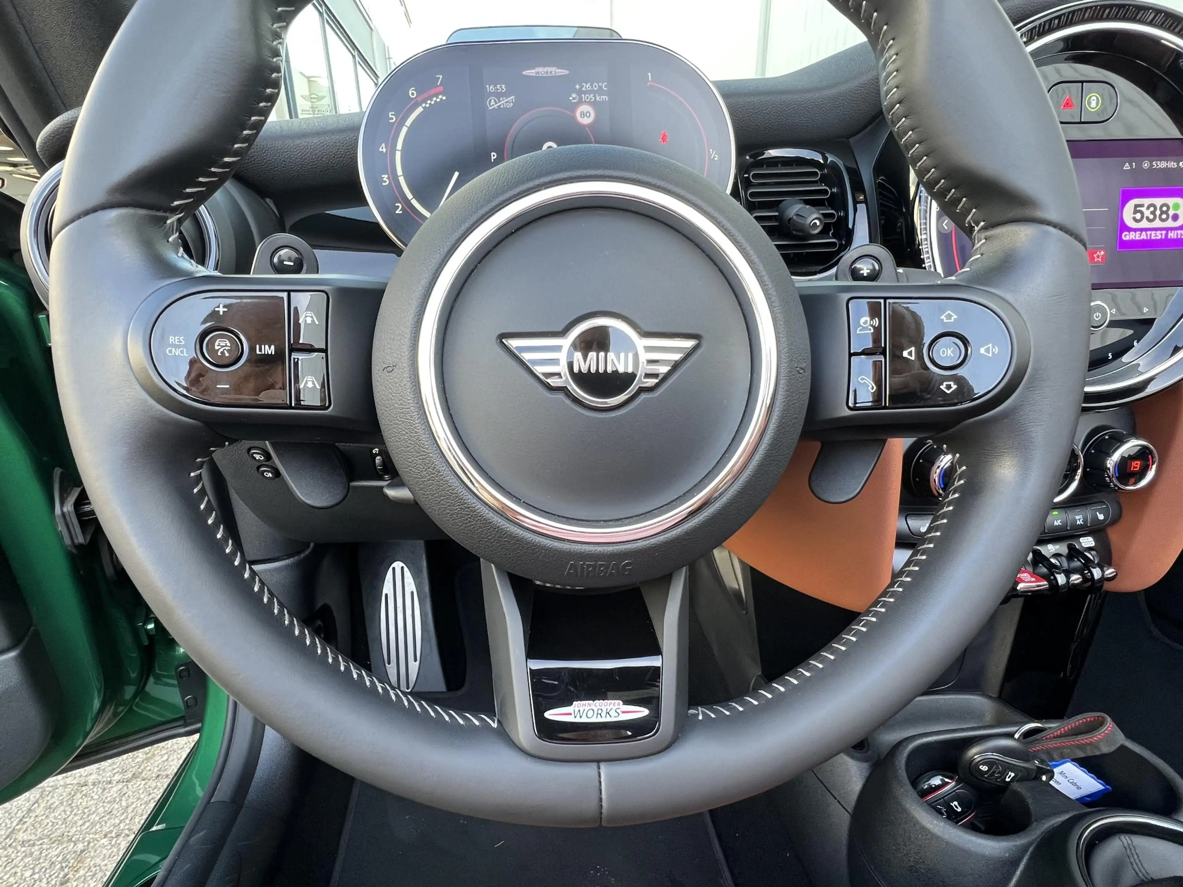 MINI John Cooper Works Cabrio 2.0 Essential 231 PK / Head-up / Leder / Harmann K — photo 20
