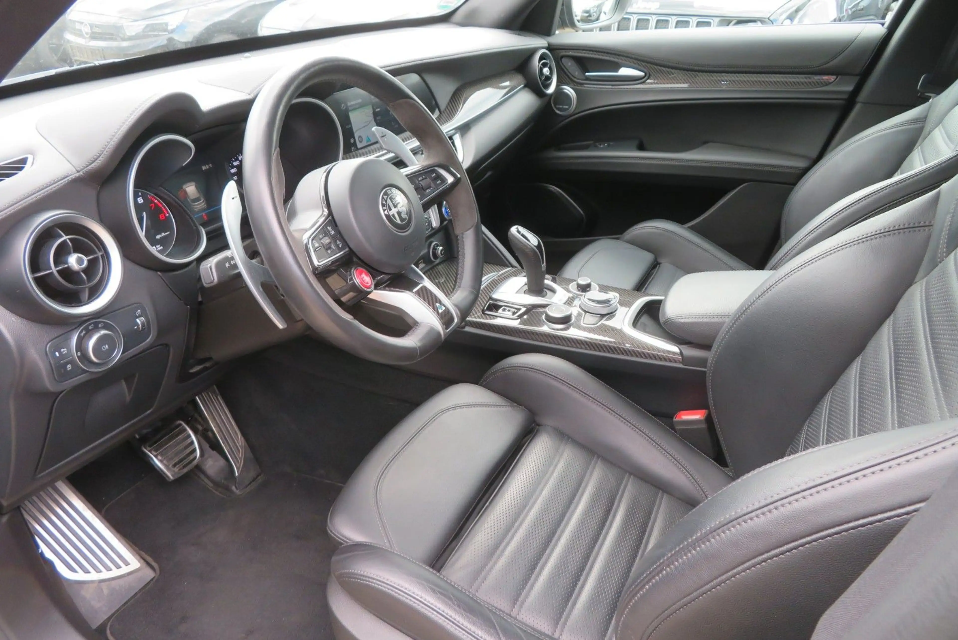 Alfa Romeo Stelvio Quadrifoglio Q4 2.9 Bi-Turbo 510PS — photo 7