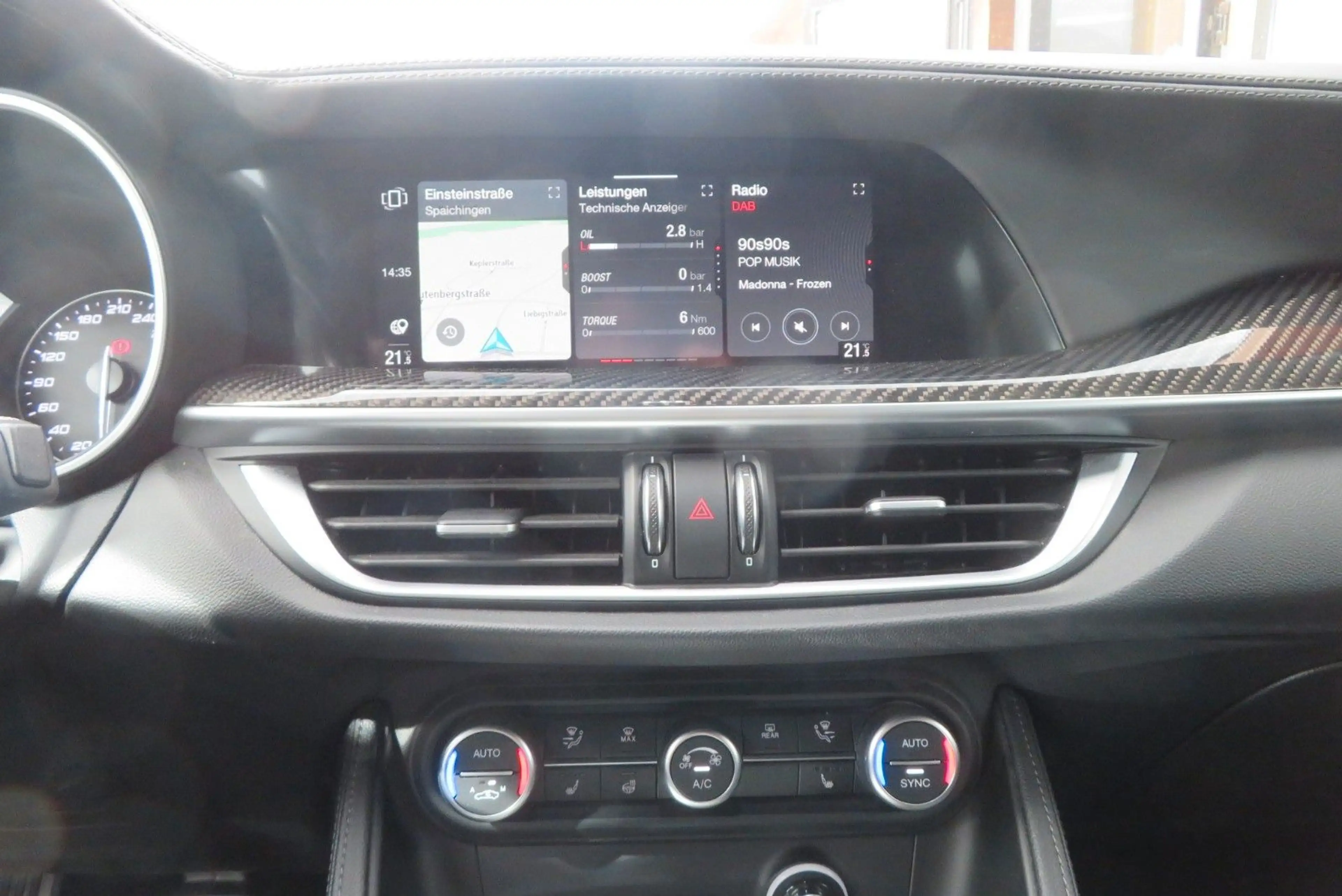 Alfa Romeo Stelvio Quadrifoglio Q4 2.9 Bi-Turbo 510PS — photo 11