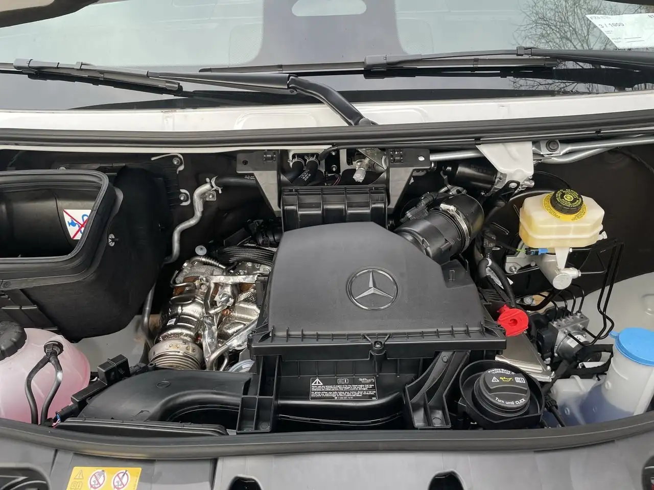 Mercedes-Benz Sprinter снимка Mercedes-Benz Sprinter