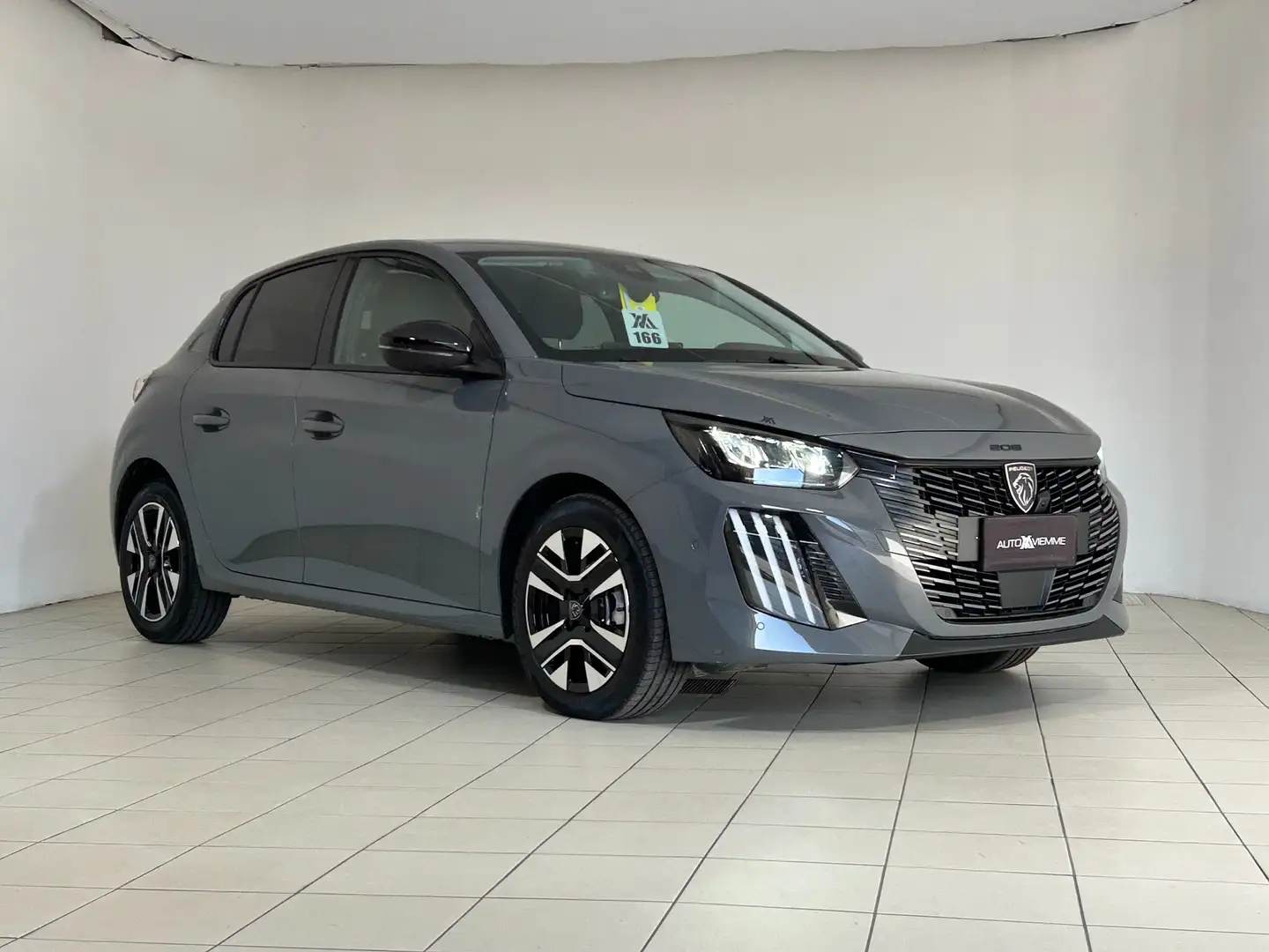 Peugeot 208 Allure s&s 1.2 100cv + Telecamera 360° Grau - 2