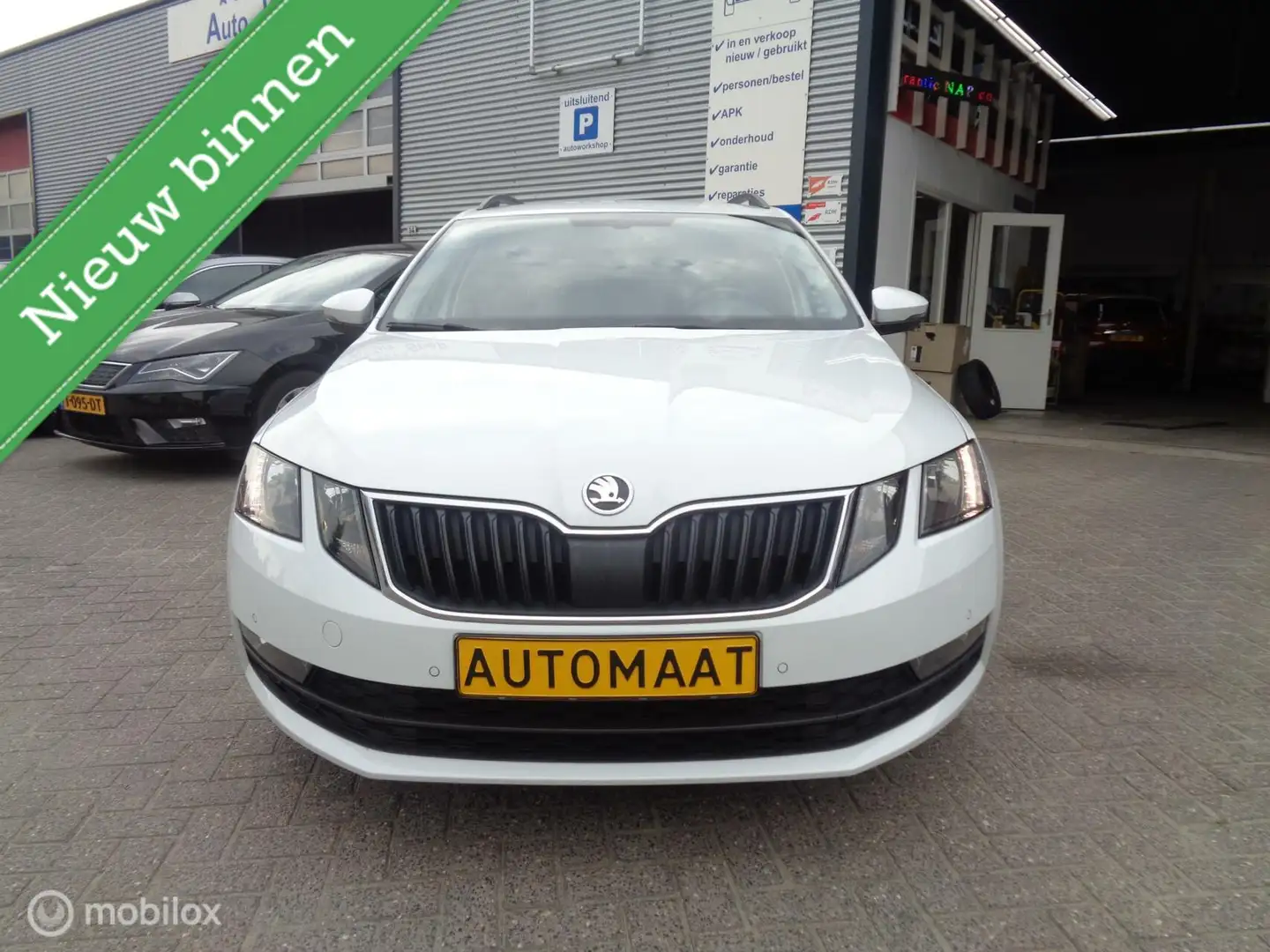 Skoda Octavia Combi 1.0 TSI Greentech Ambition/Automaat/Airco/Cr Bianco - 2