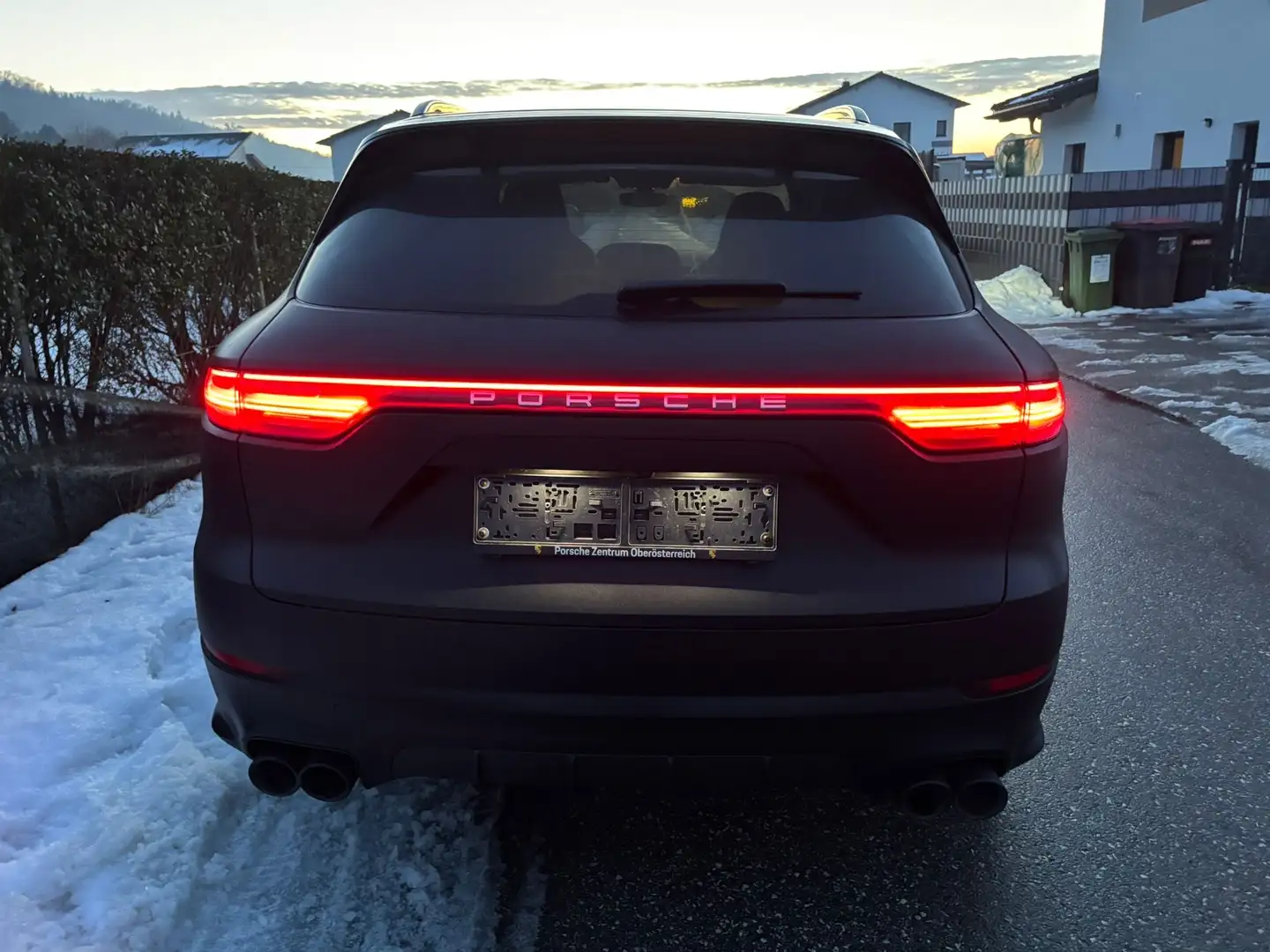 Porsche Cayenne Cayenne Coupe E-Hybrid PHEV 17,9 kWh Aut. Schwarz - 2