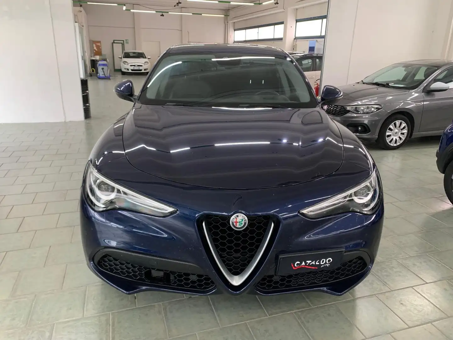 Alfa Romeo Stelvio Stelvio  2.2 t Executive Q4 210cv auto my19 Bleu - 2