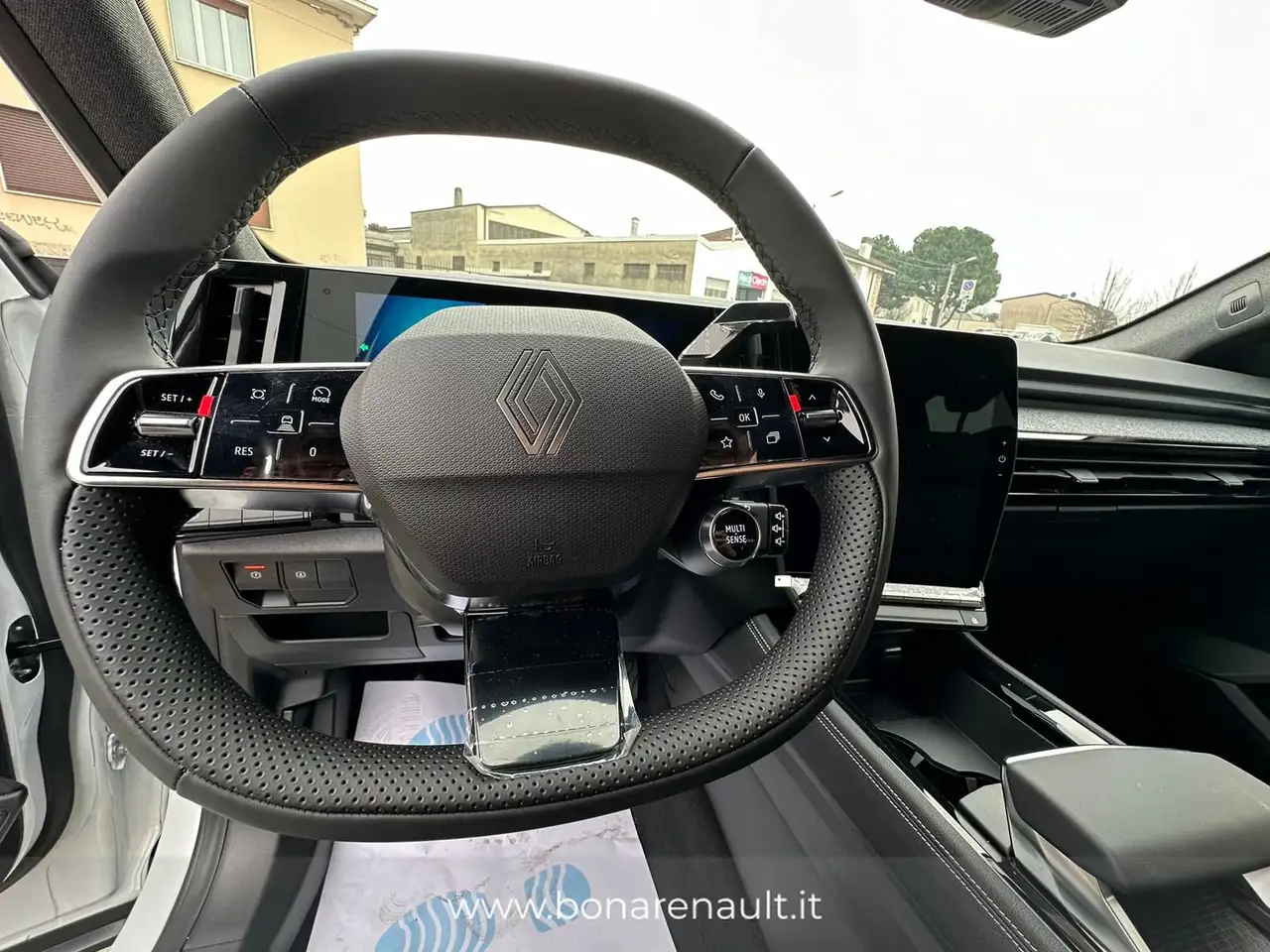 Renault Austral techno full hybrid E-Tech 200cv 9