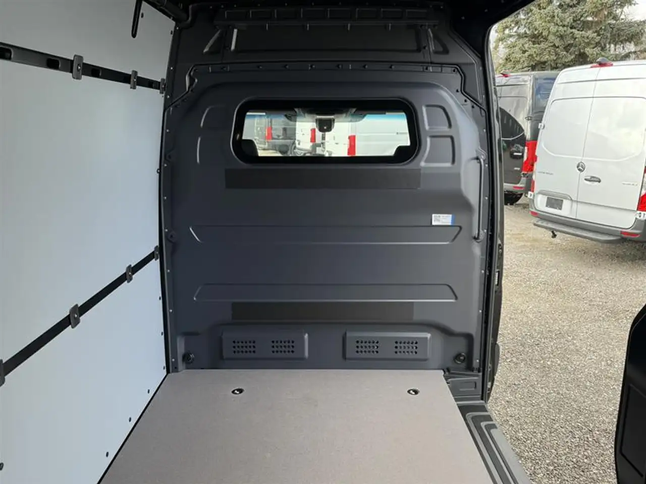 Mercedes-Benz Sprinter снимка Mercedes-Benz Sprinter