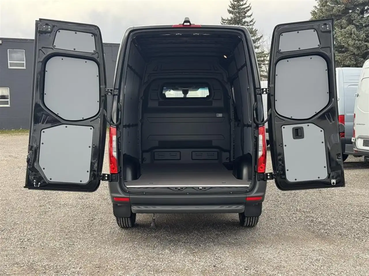Mercedes-Benz Sprinter снимка Mercedes-Benz Sprinter