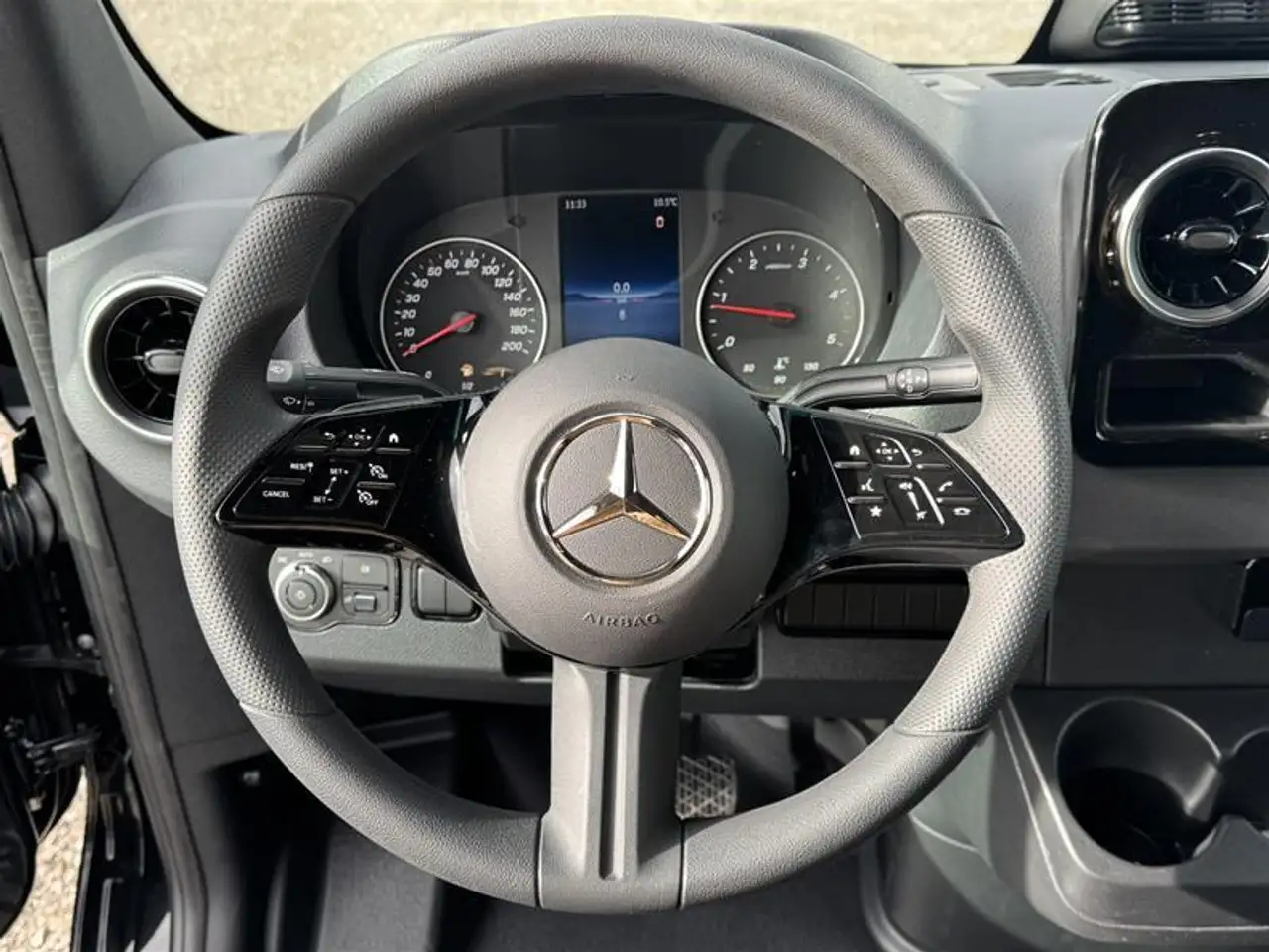 Mercedes-Benz Sprinter снимка Mercedes-Benz Sprinter