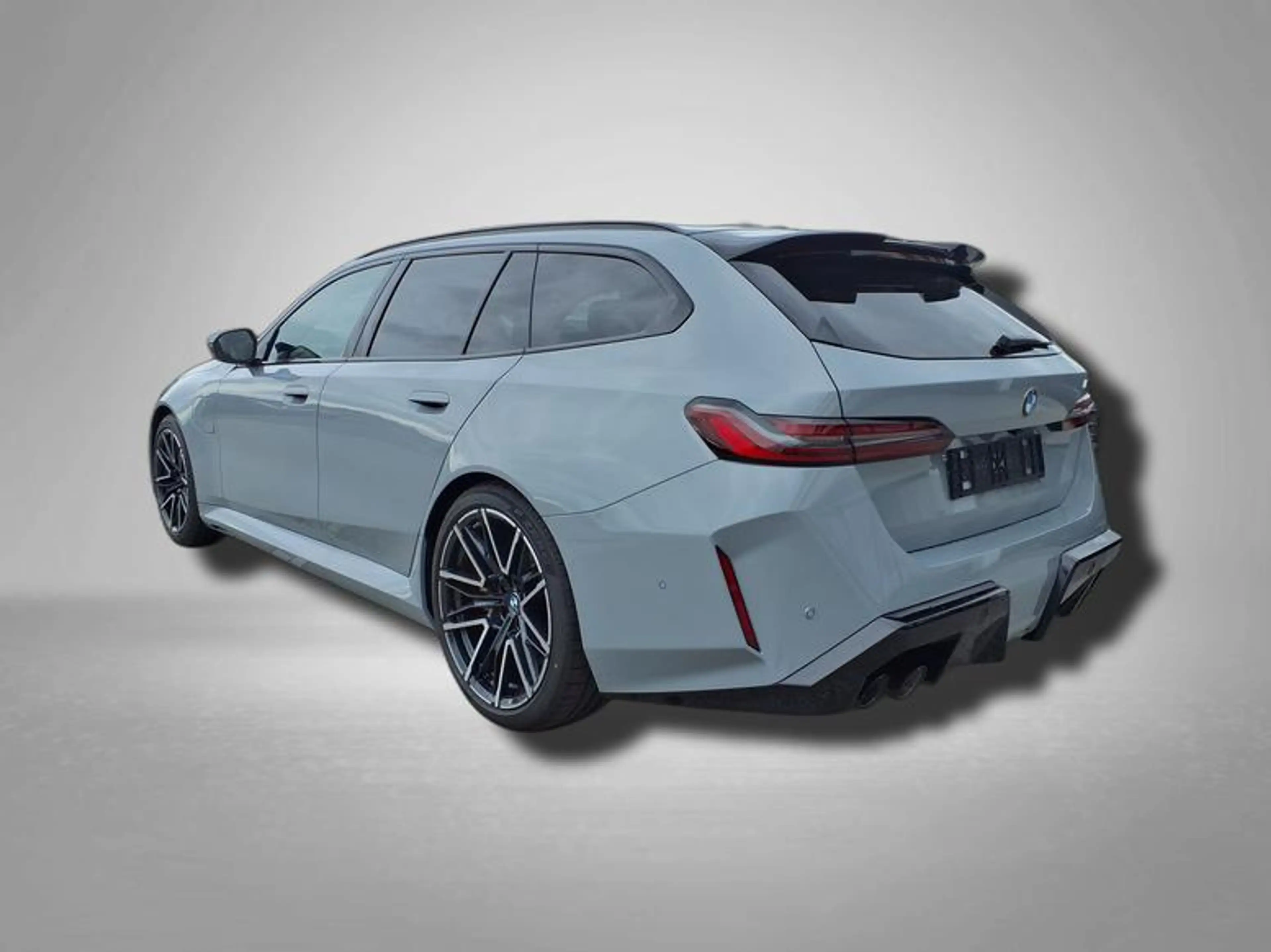 BMW M5 Touring 4.4 8-Gang Steptronic xDrive 535 kW (72... — photo 2