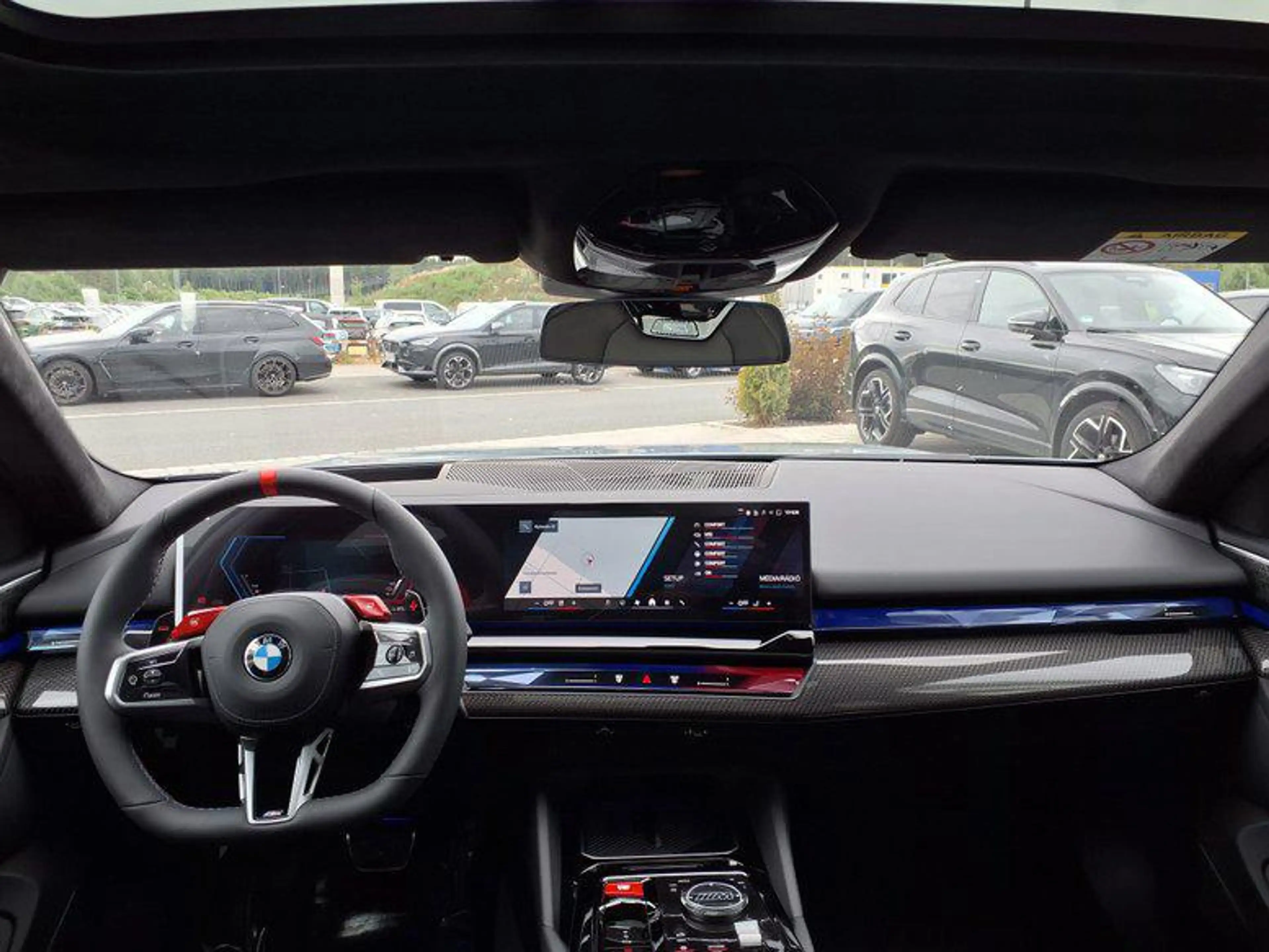 BMW M5 Touring 4.4 8-Gang Steptronic xDrive 535 kW (72... — photo 11