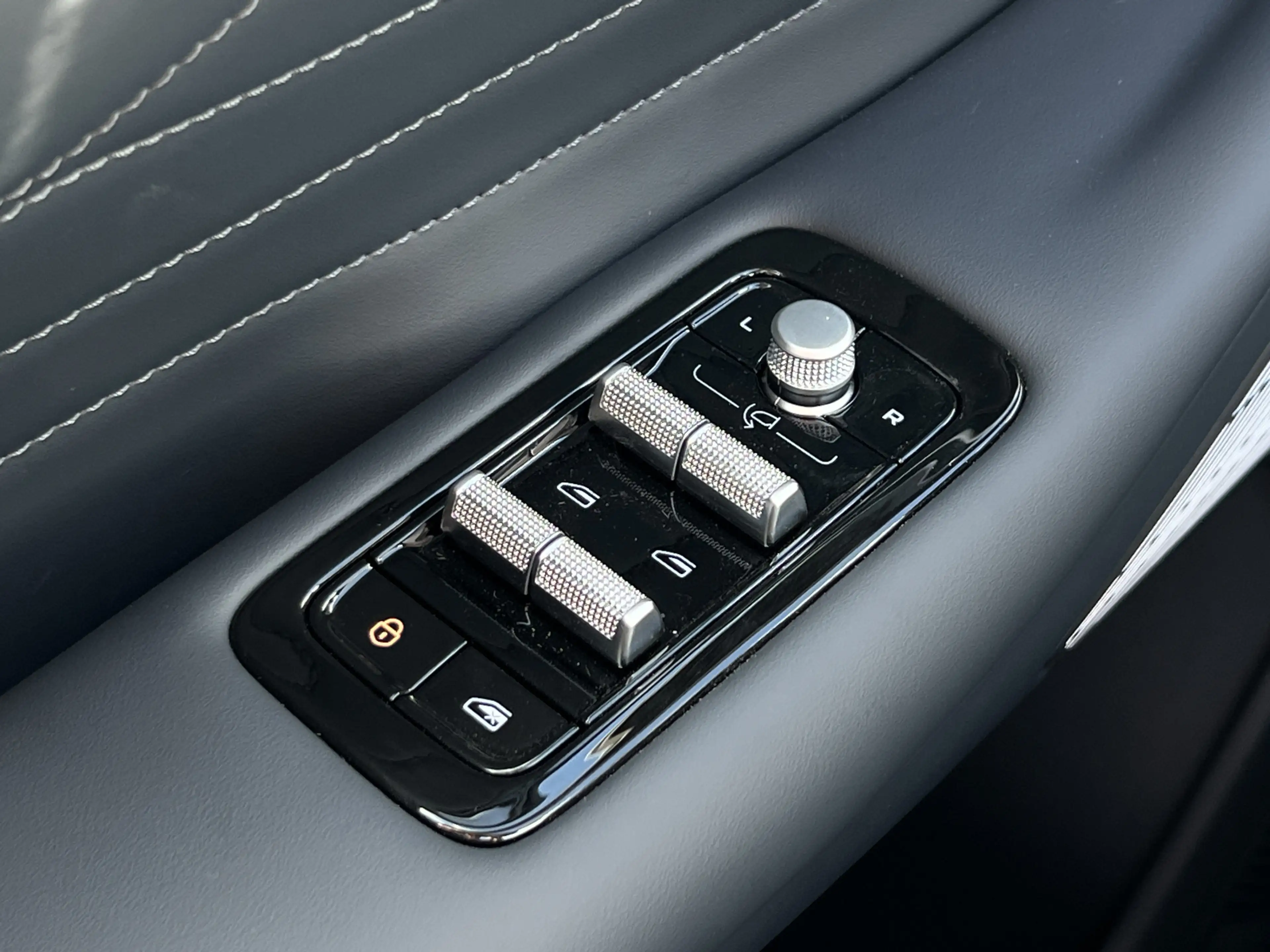Geely Starray EM-i 1.5 Max+ PHEV | 8 JAAR GARANTIE | BOMVOL! — photo 9