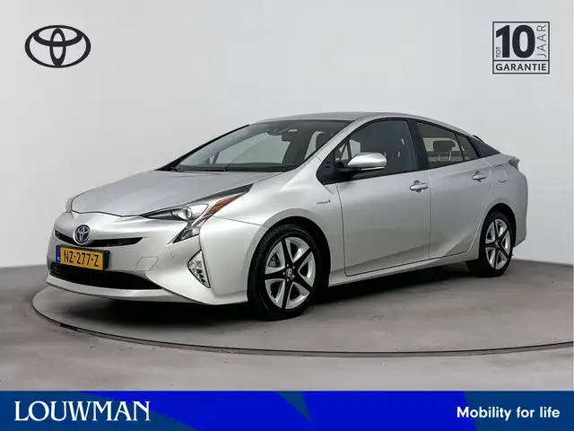 Toyota Prius 1.8 Hybrid Executive | Parkeersensoren | JBL Premi