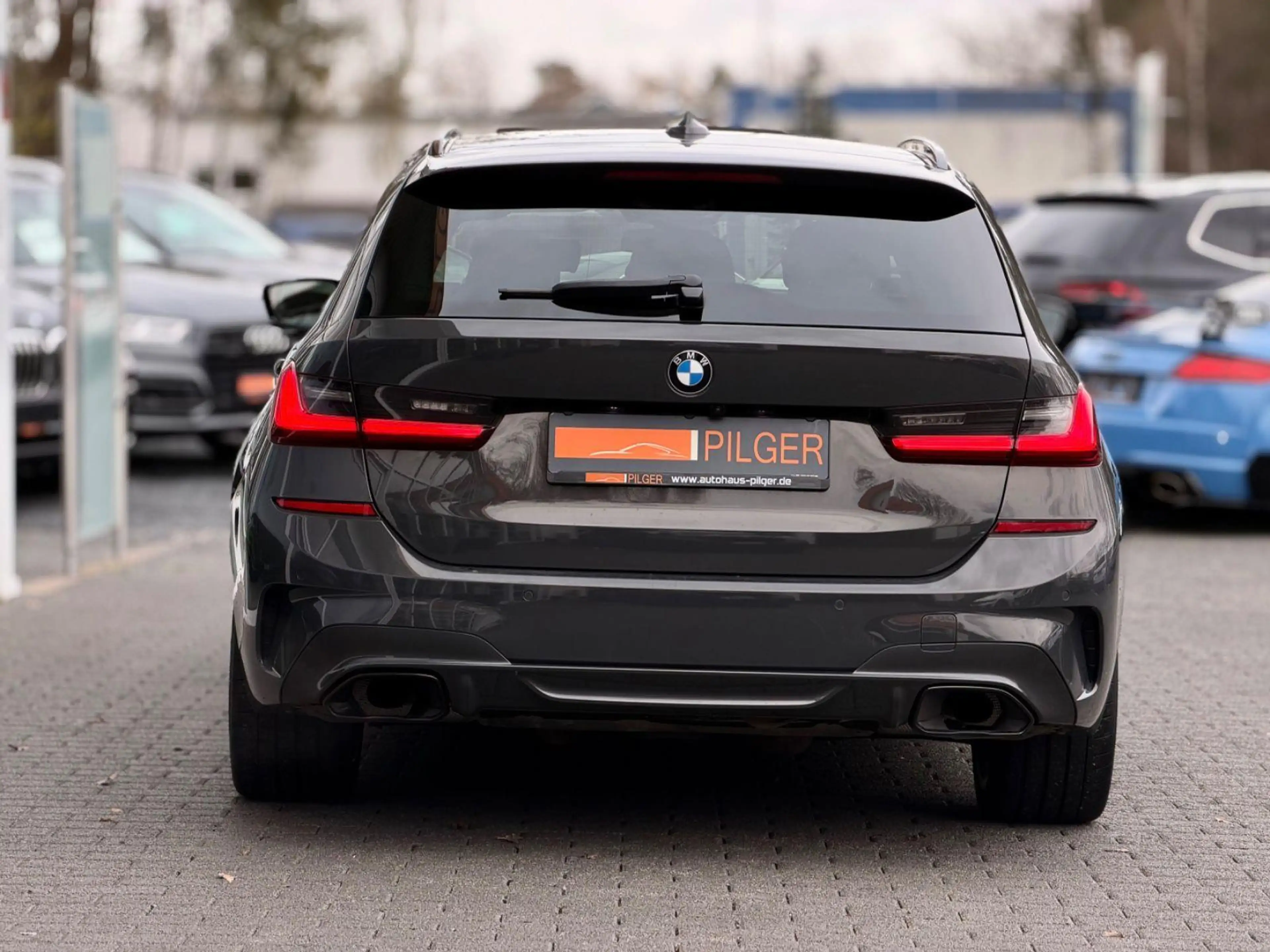 BMW 340 xDrive Individual*360*Laser*H/K*Ahk*Pano — photo 5