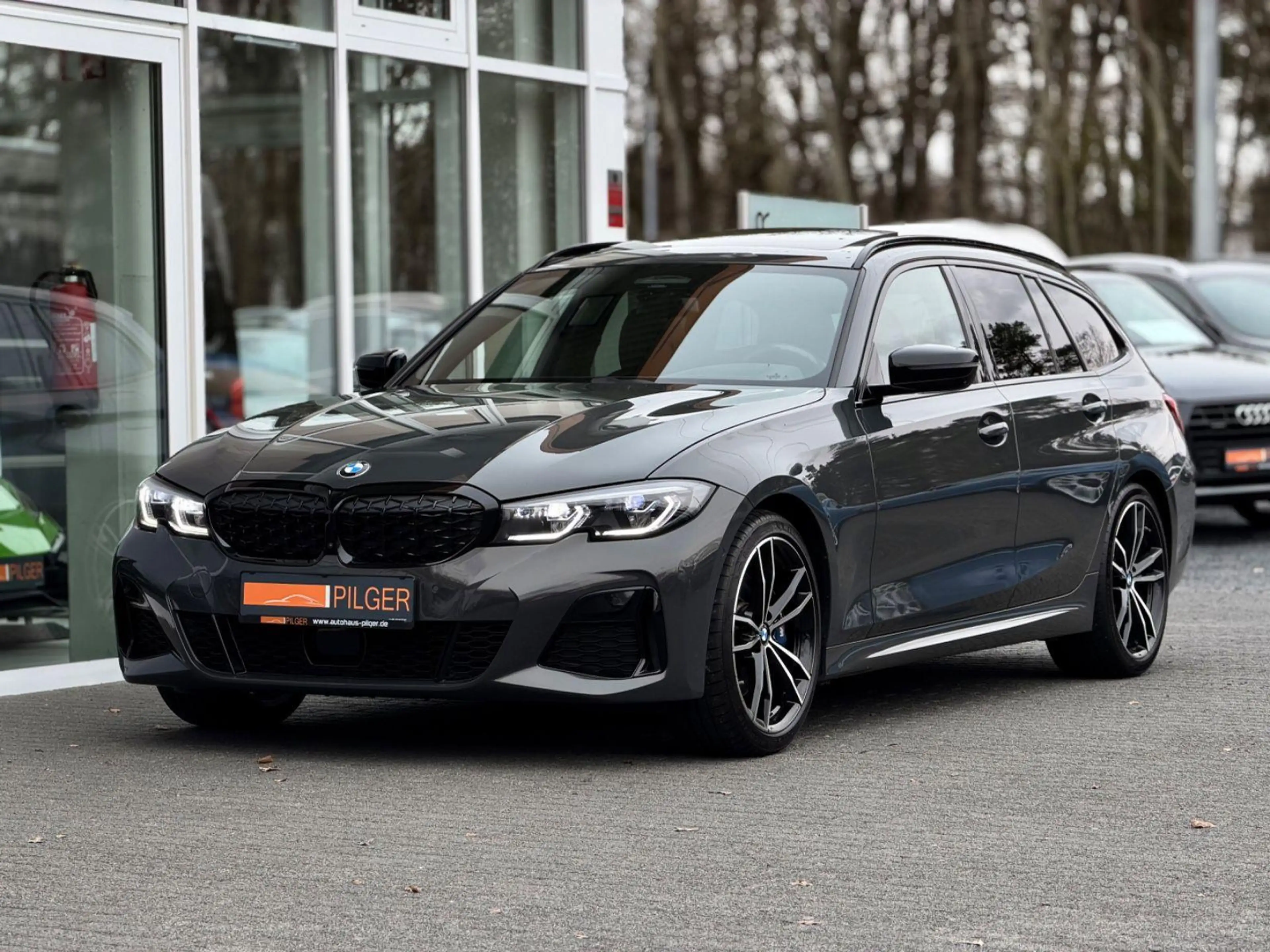 BMW 340 xDrive Individual*360*Laser*H/K*Ahk*Pano — photo 7