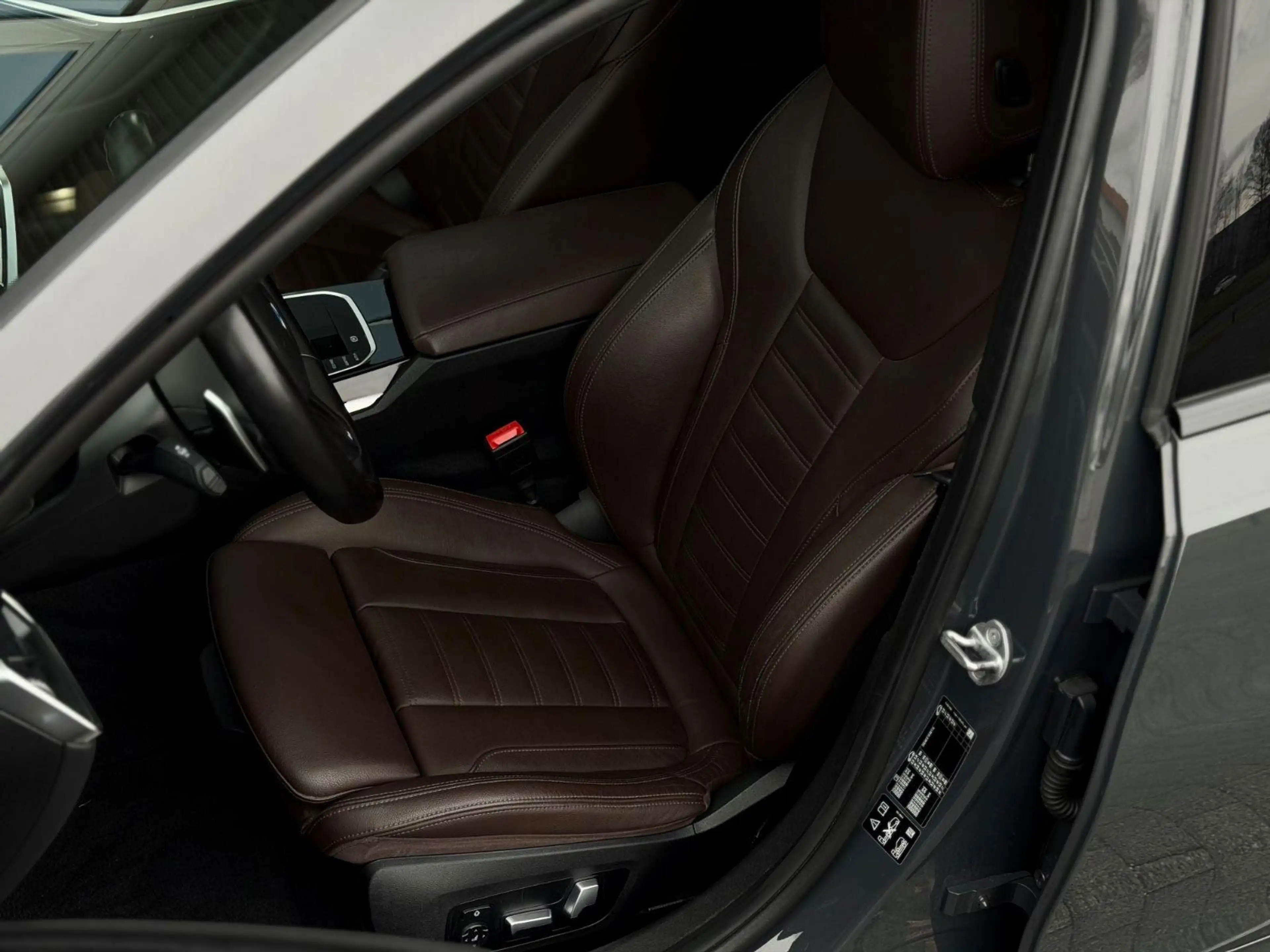 BMW 340 xDrive Individual*360*Laser*H/K*Ahk*Pano — photo 9