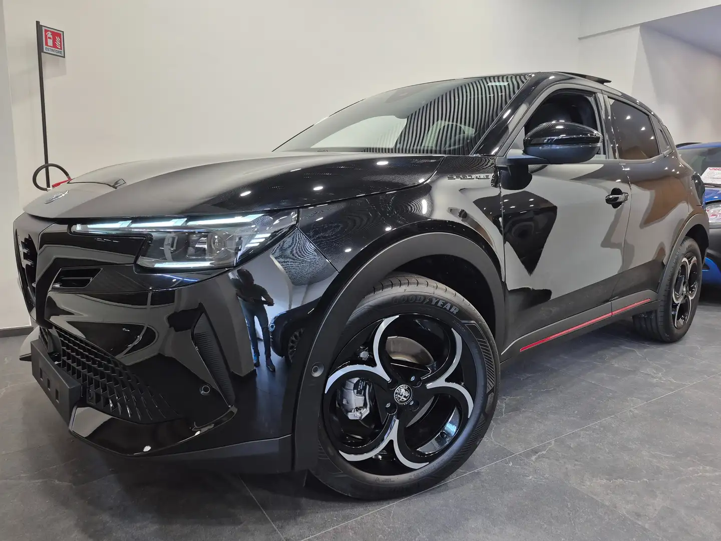 Alfa Romeo Junior Junior 1.2 HYB 145CV "Speciale" + TETTO APRIBILE!! Nero - 1
