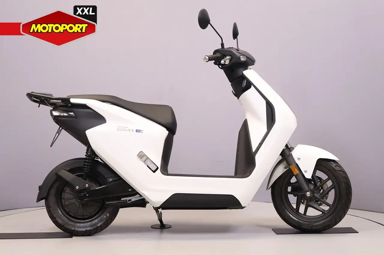 Honda EM1 e