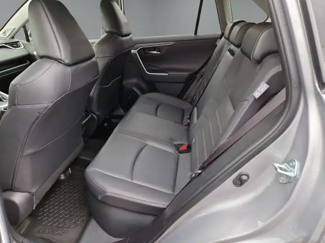Toyota Rav4 view 11