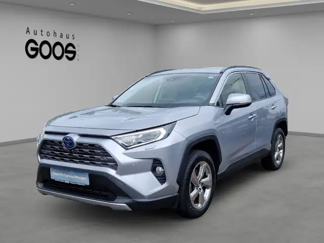 2019 Toyota Rav4 in Silver for sale