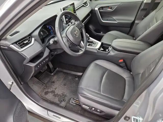 Toyota Rav4 view 10