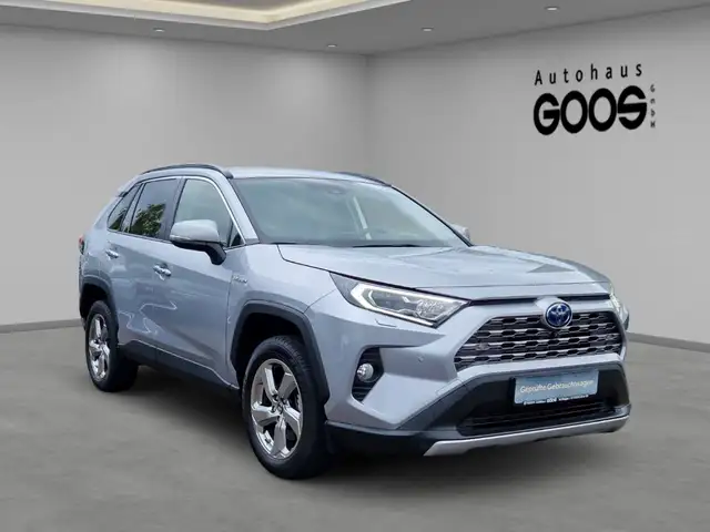 Toyota Rav4 view 7