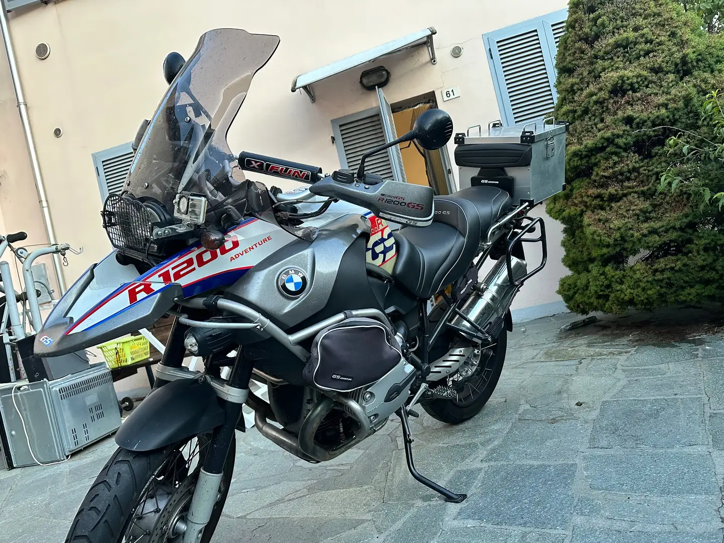 BMW R 1200 GS Adventure Adventur siva - 2