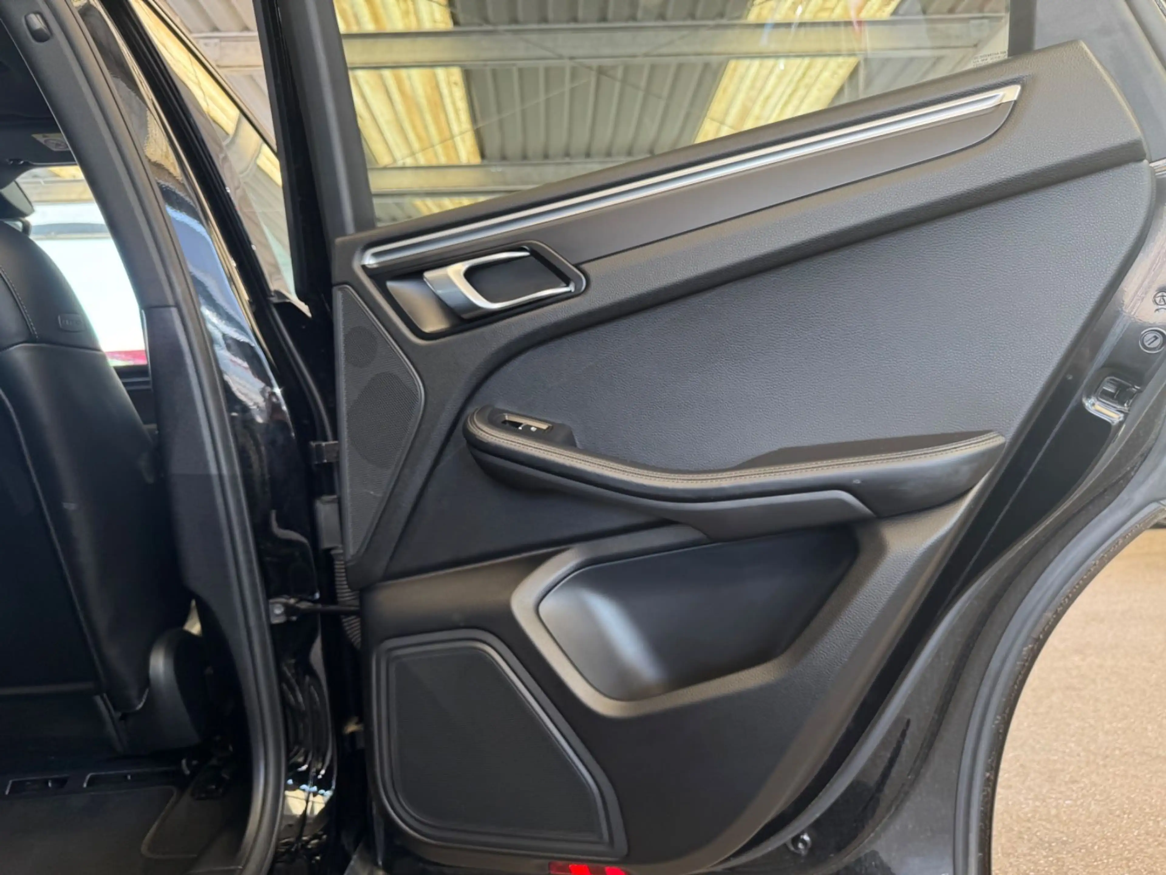 Porsche Macan *Approved+Kamera+Luft+AHK+4x Sitz.Hz+Pano — photo 9