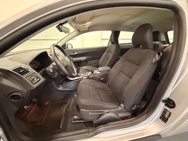 Volvo C30 view 8
