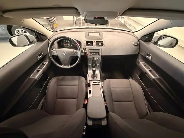 Volvo C30 view 10