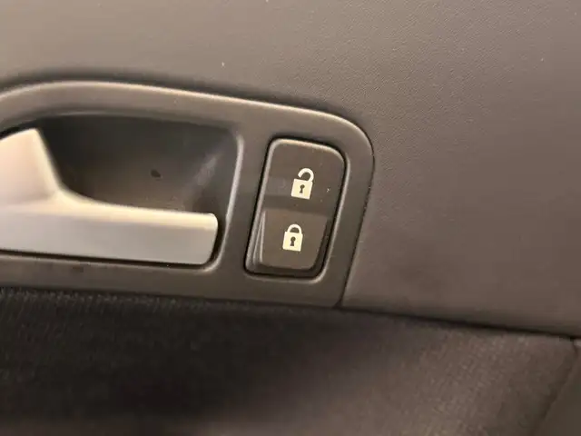 Volvo C30 view 13