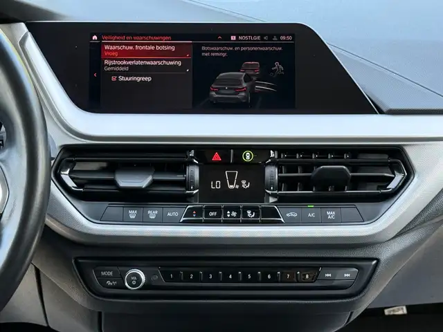 BMW 1 Series view 12