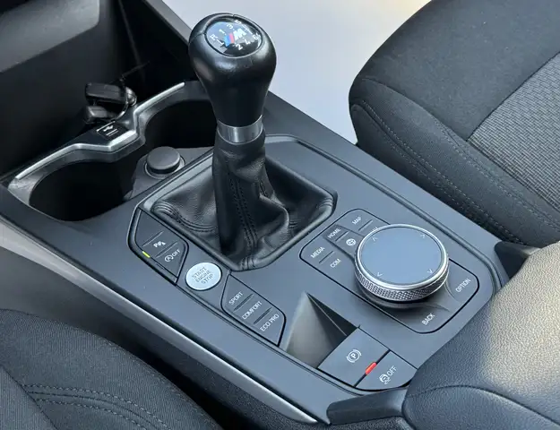 BMW 1 Series view 9