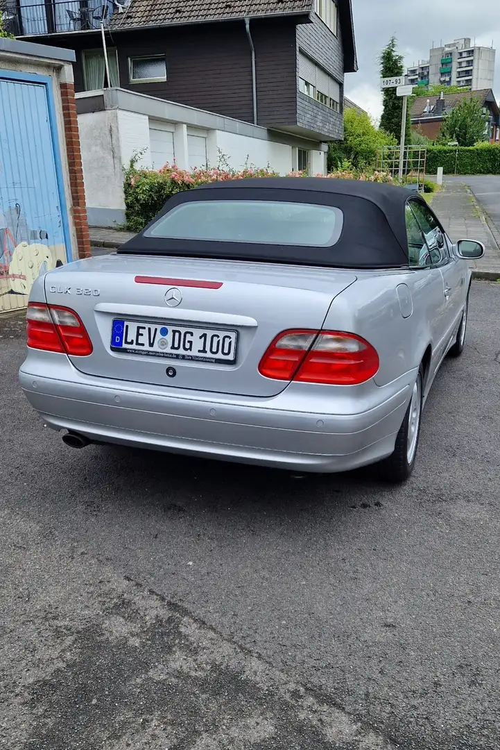 Mercedes-Benz CLK 320 Cabrio Elegance Zilver - 1