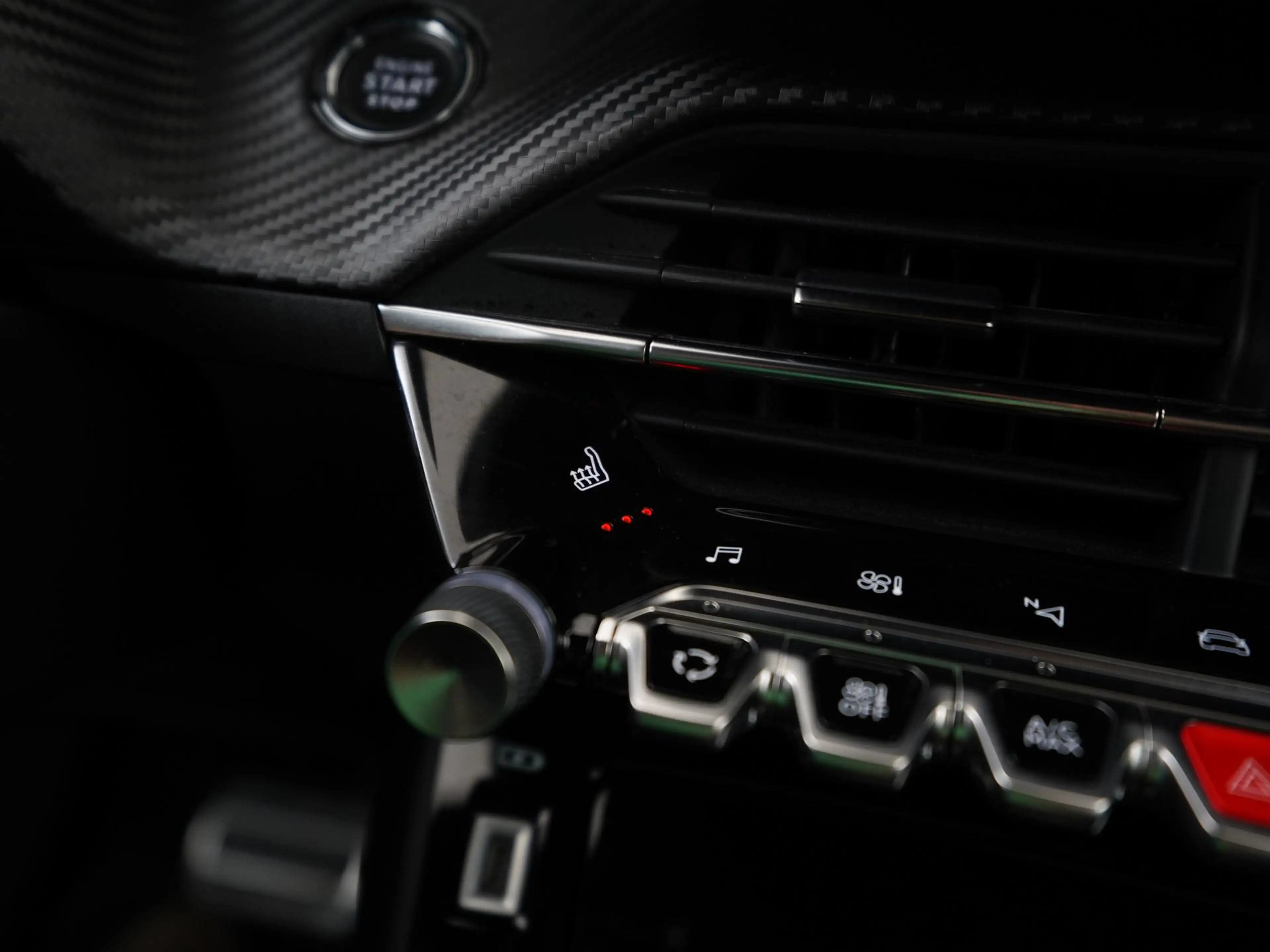 Peugeot e-208 EV GT Pack 50 kWh | SOH 99% | 3 Fase | Zondag Open — photo 13