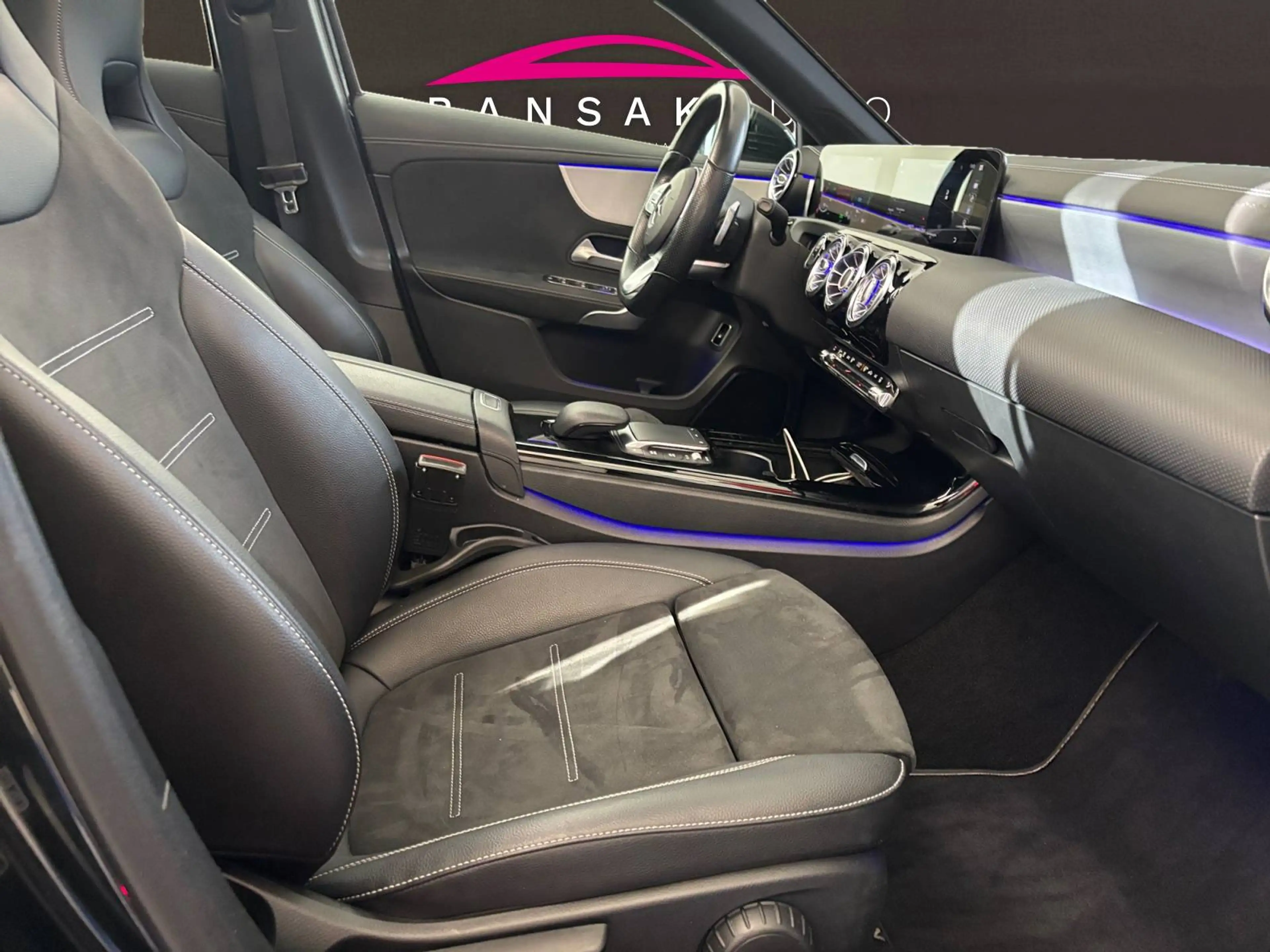 Mercedes-Benz A 250 A 250 e PHEV Pack AMG / Toit Pano / Garantie 12 MOIS — photo 11