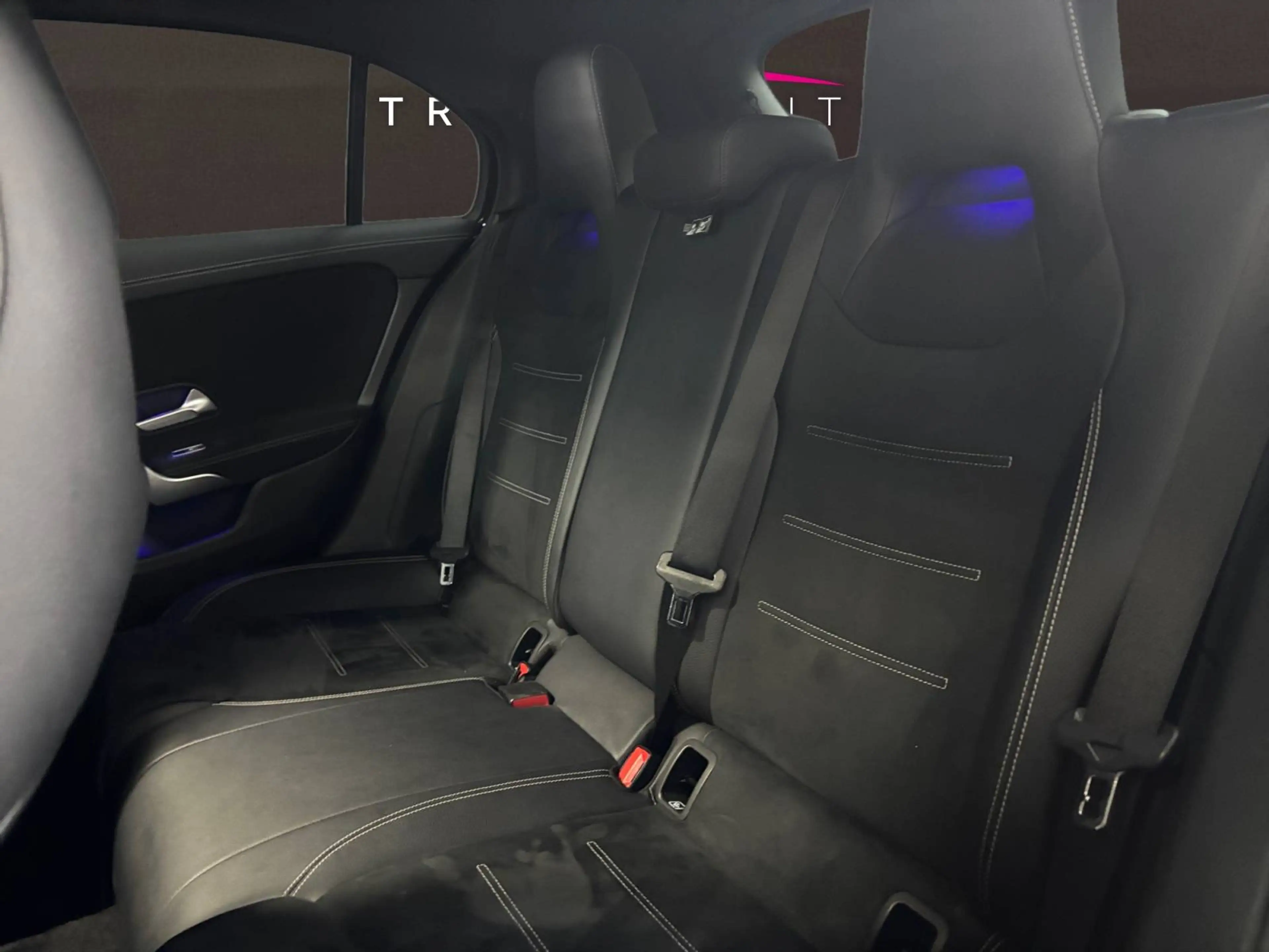 Mercedes-Benz A 250 A 250 e PHEV Pack AMG / Toit Pano / Garantie 12 MOIS — photo 9