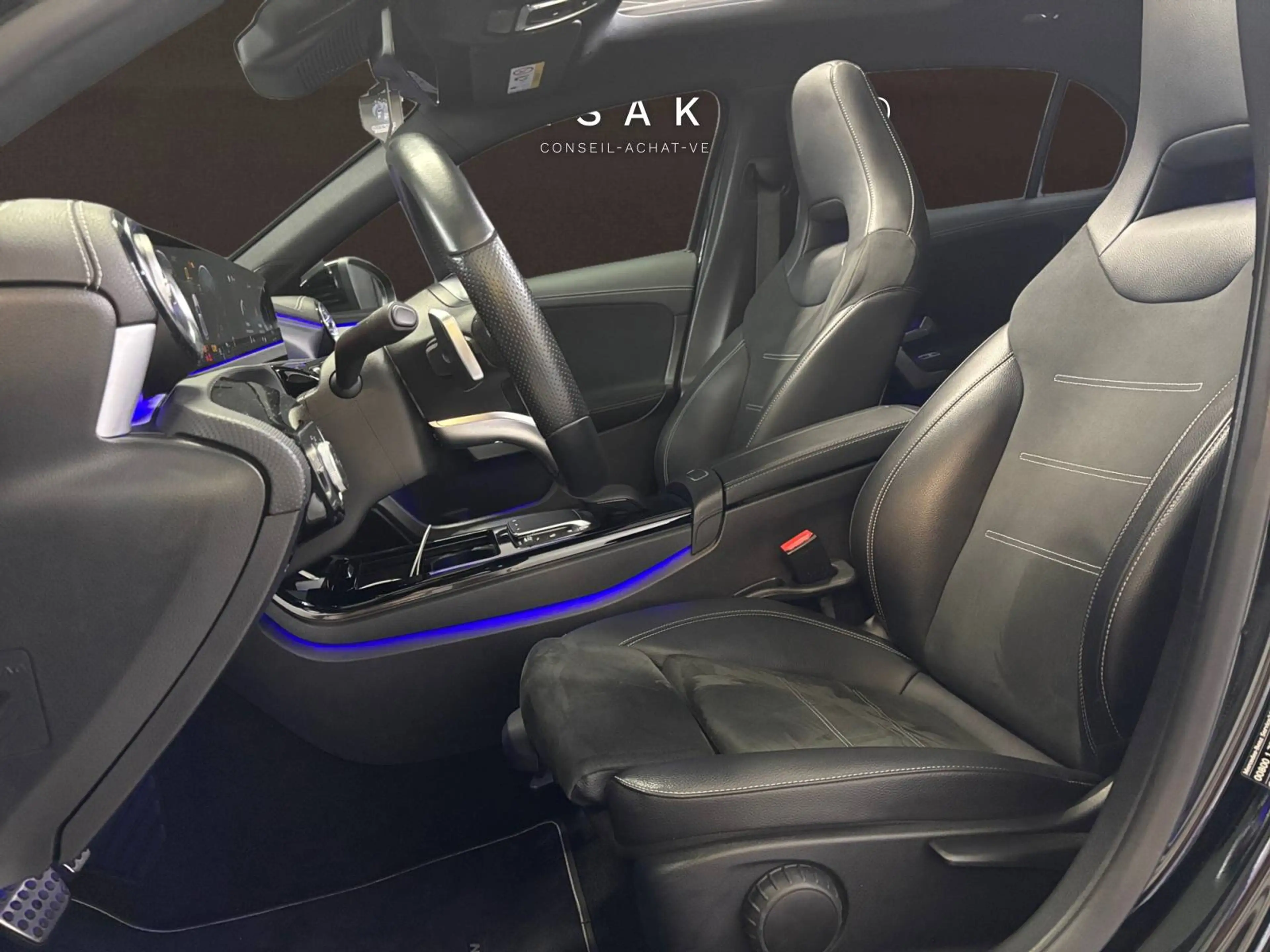 Mercedes-Benz A 250 A 250 e PHEV Pack AMG / Toit Pano / Garantie 12 MOIS — photo 8