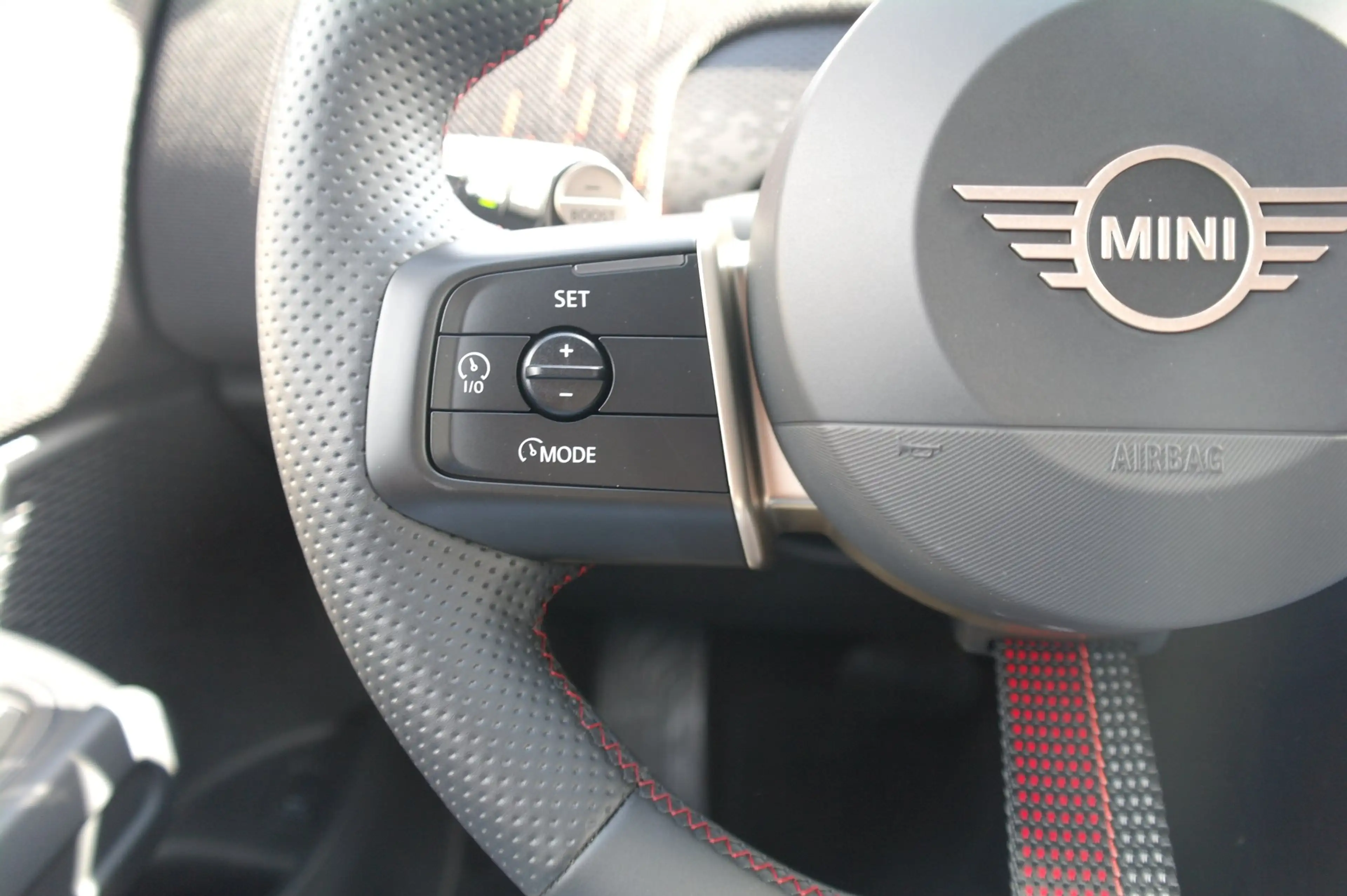 MINI Countryman D — photo 15