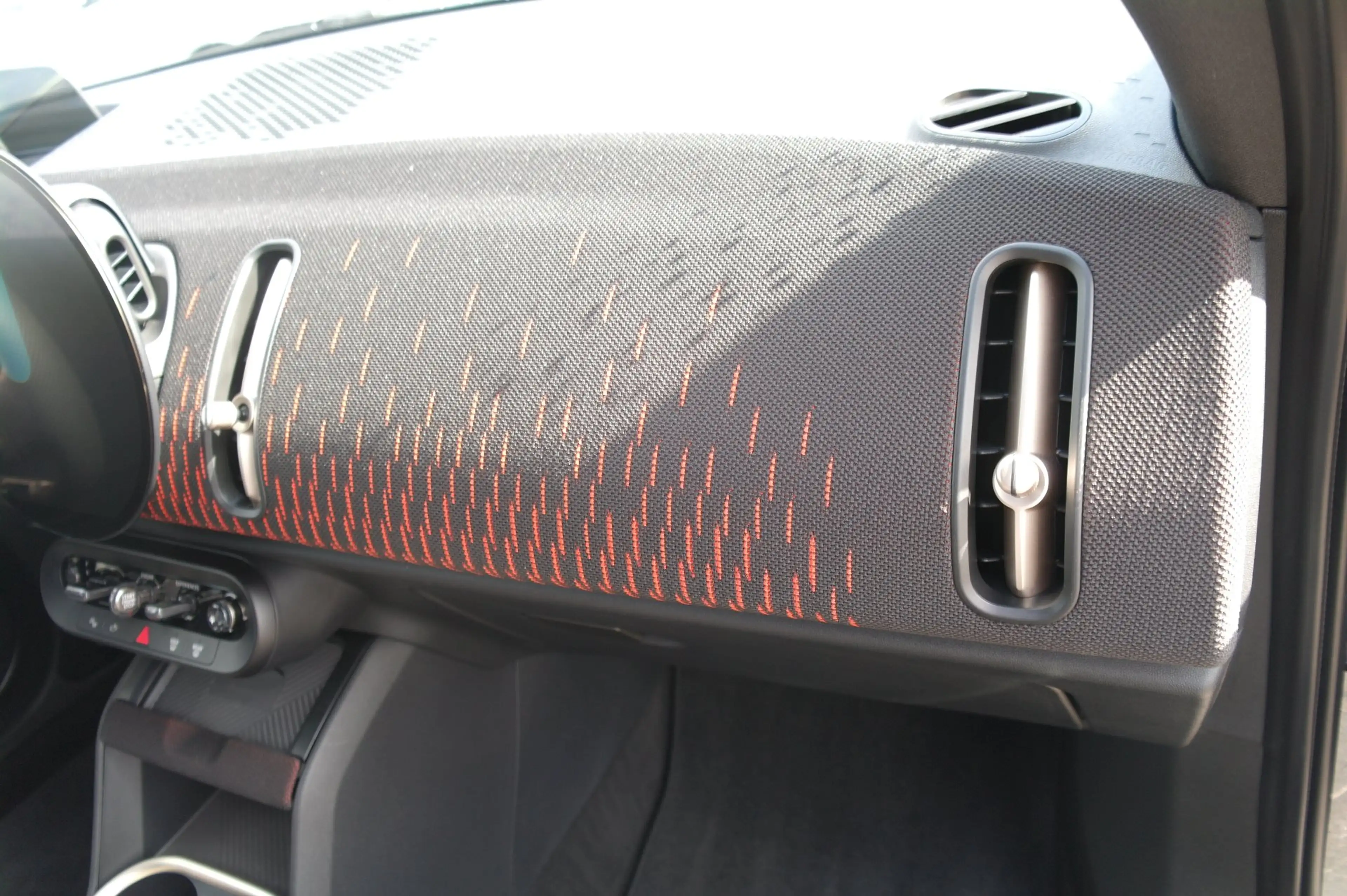 MINI Countryman D — photo 7