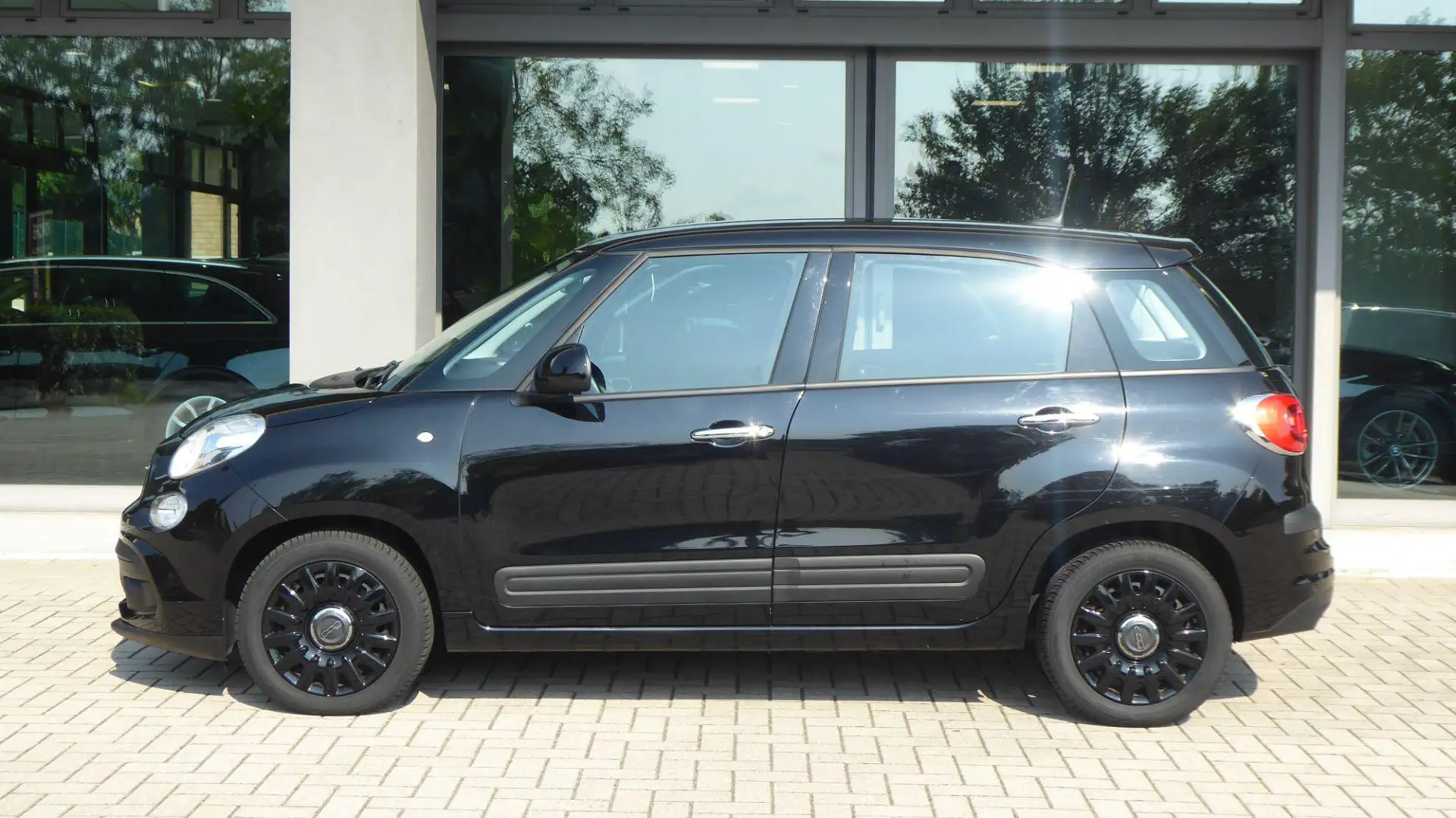 Fiat 500L 1.6 Multijet 120 CV Mirror Noir - 2