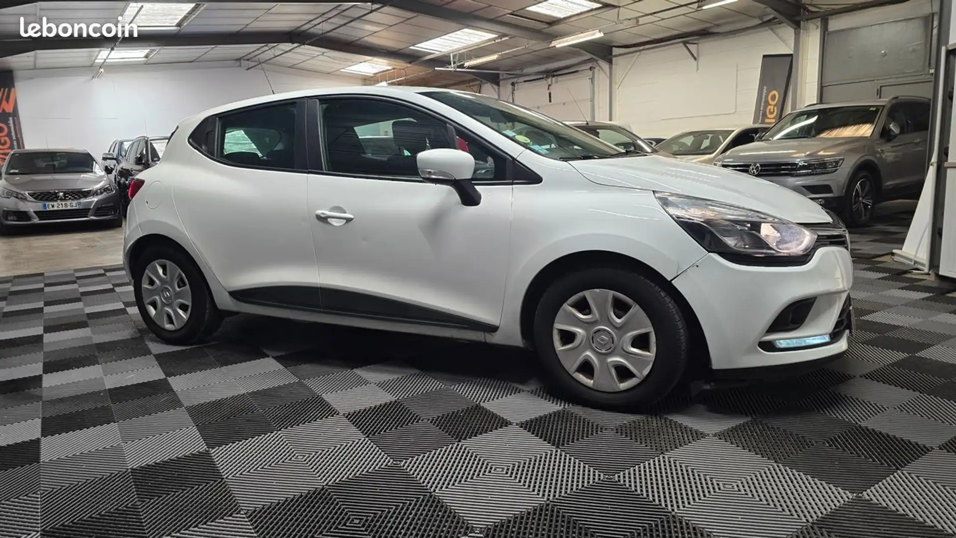 Renault Clio 1.5 dci 75 energy air 5 places courroie faite %2B moteur changer facture Wit - 2