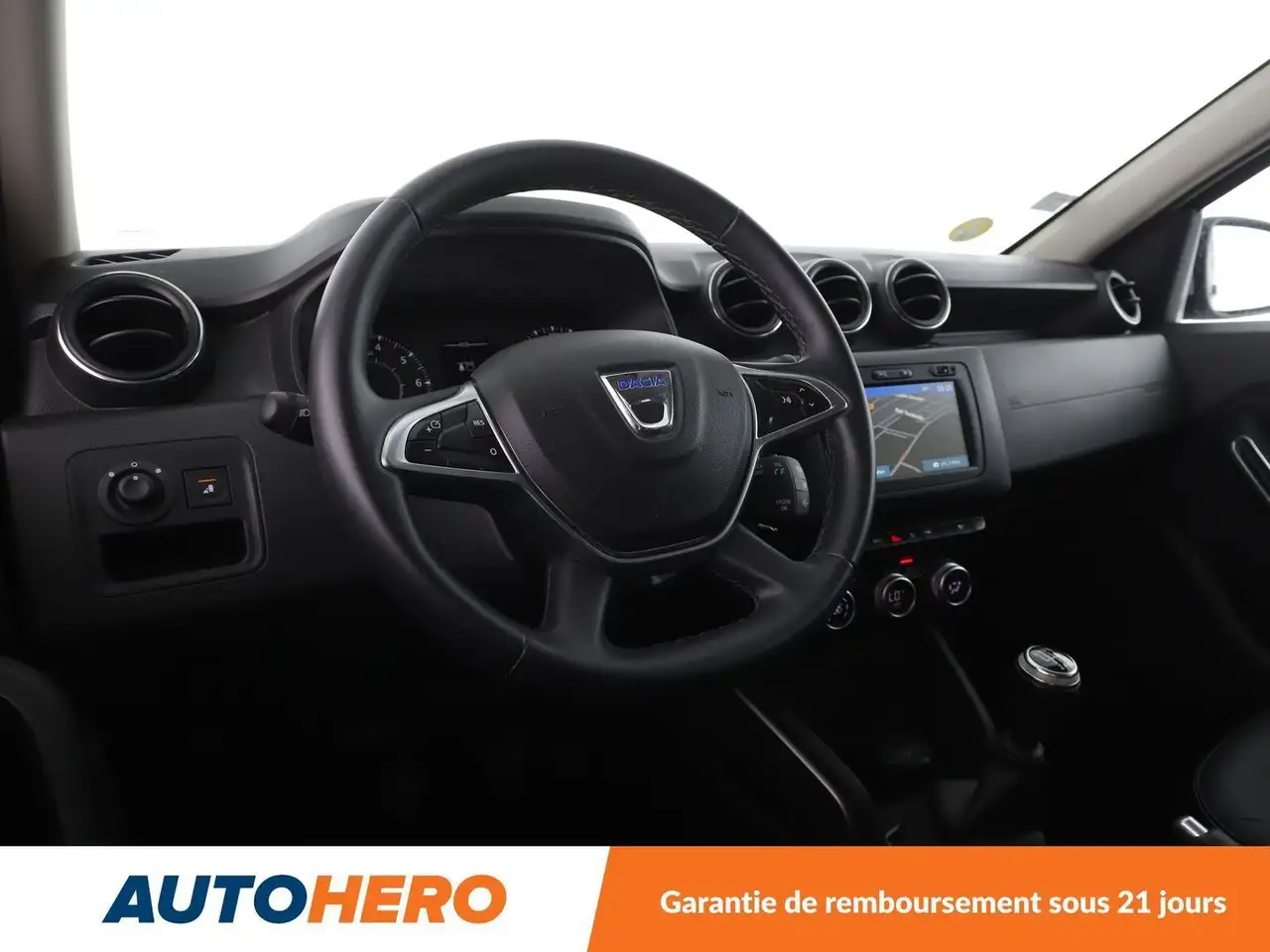 Dacia Duster — photo 11