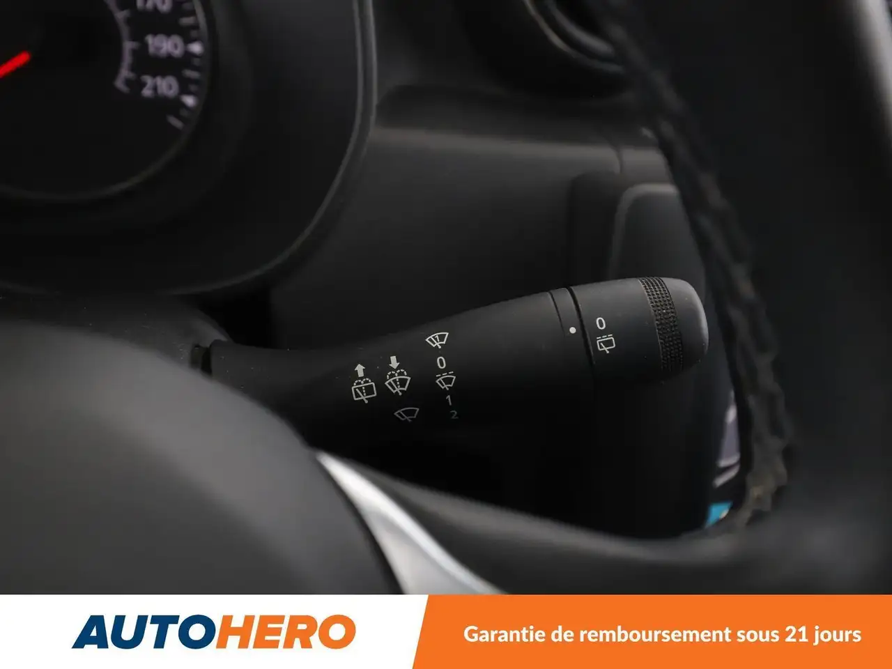 Dacia Duster — photo 21